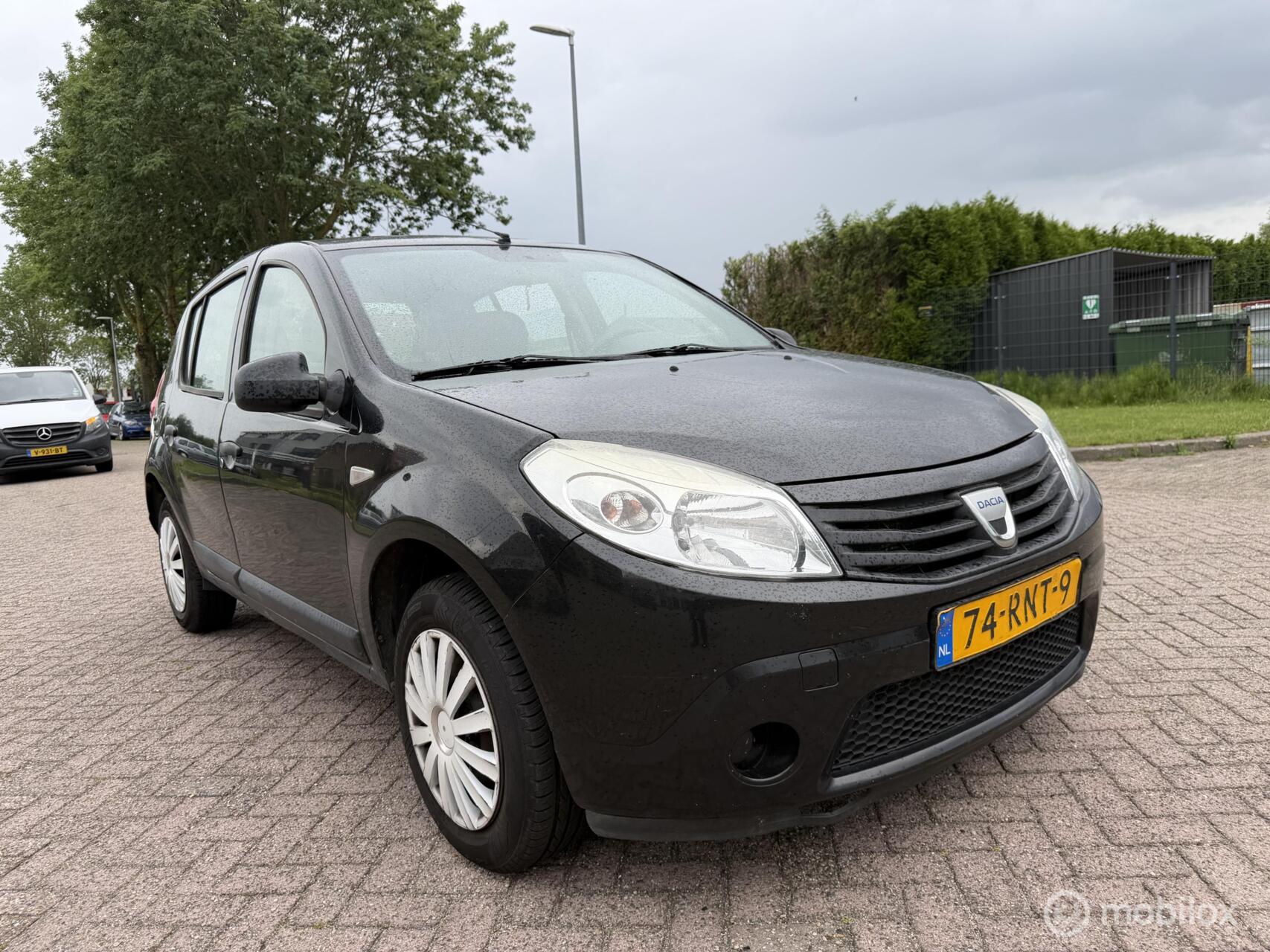 Dacia Sandero 1.2 Ambiance LPG Export 2011 - voorkant