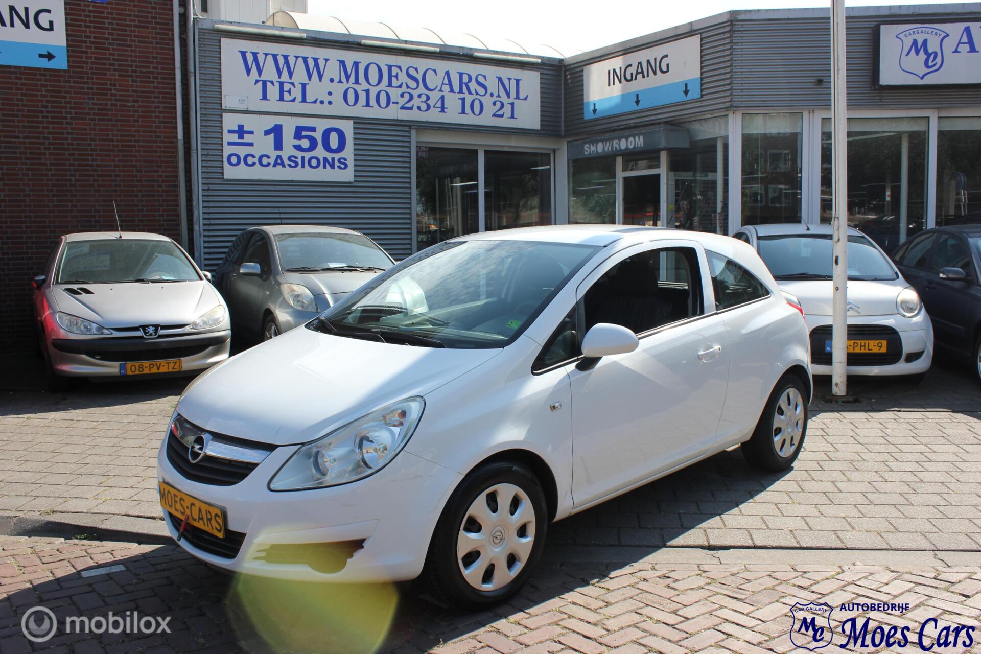 Opel Corsa 1.2-16V Cosmo 2010 - voorkant