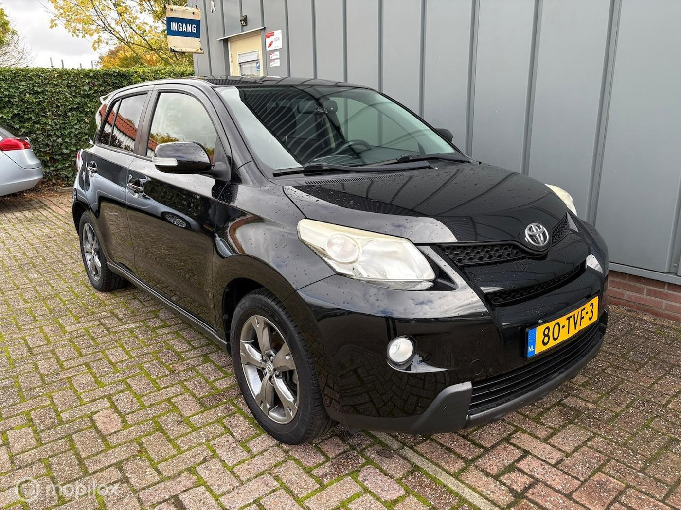 Toyota Toyota Urban Cruiser 1.3 VVT-i Aspiration NAP//AIRCO//ELEC.RAMEN//5DRS 2012 - voorkant