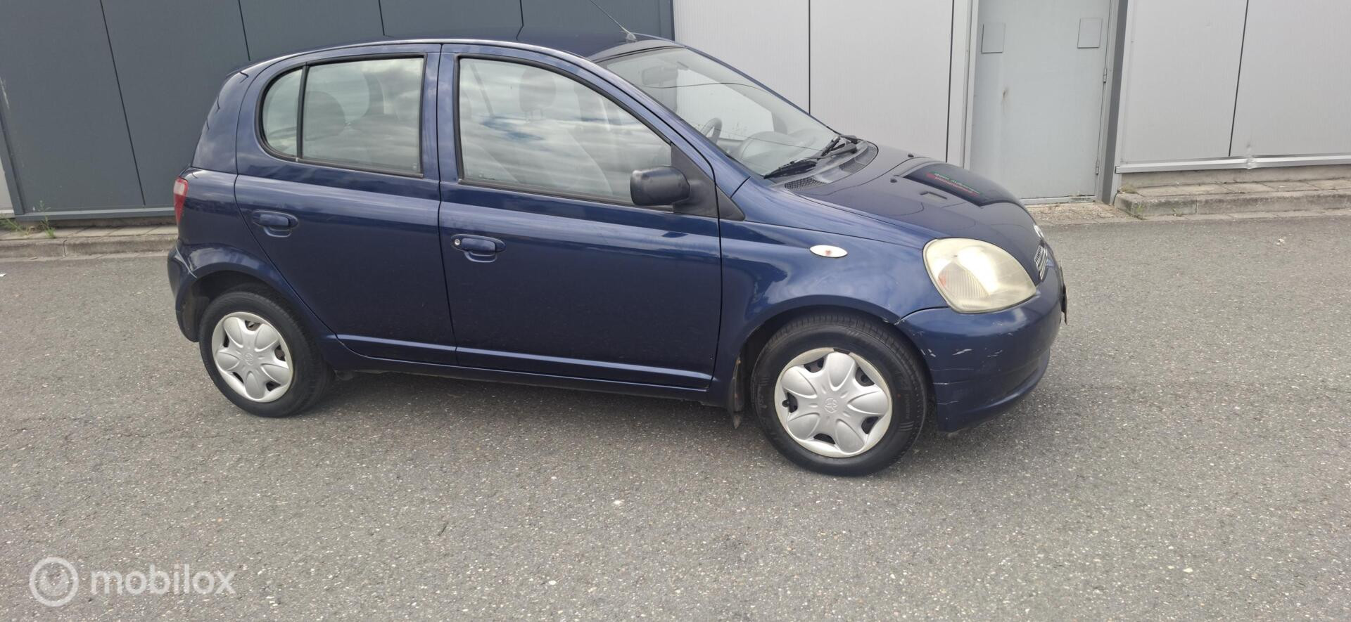 Toyota Toyota Yaris 1.0-16V VVT-i Sol 1999 - voorkant