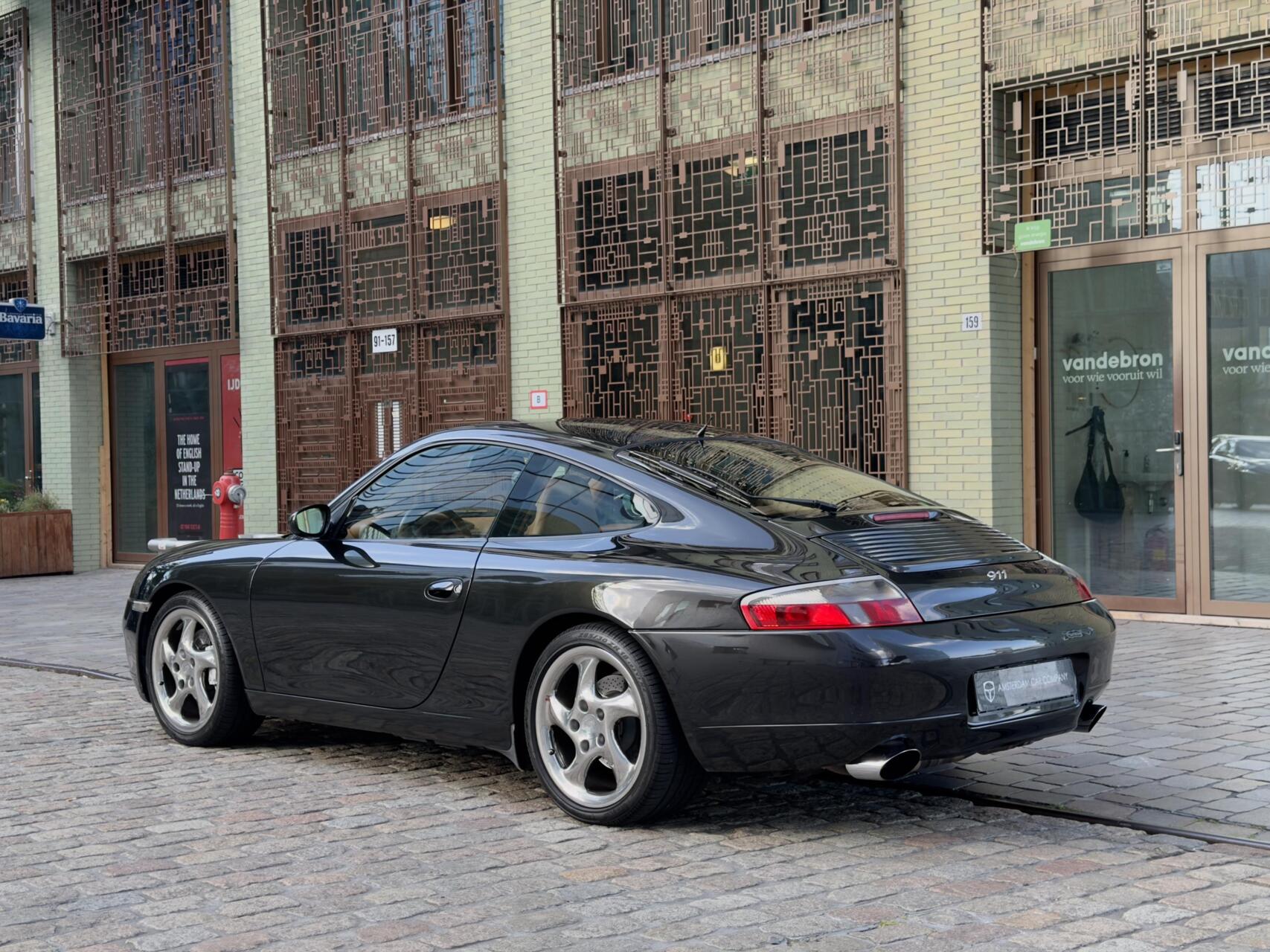 Foto van Porsche 911 Carrera 4