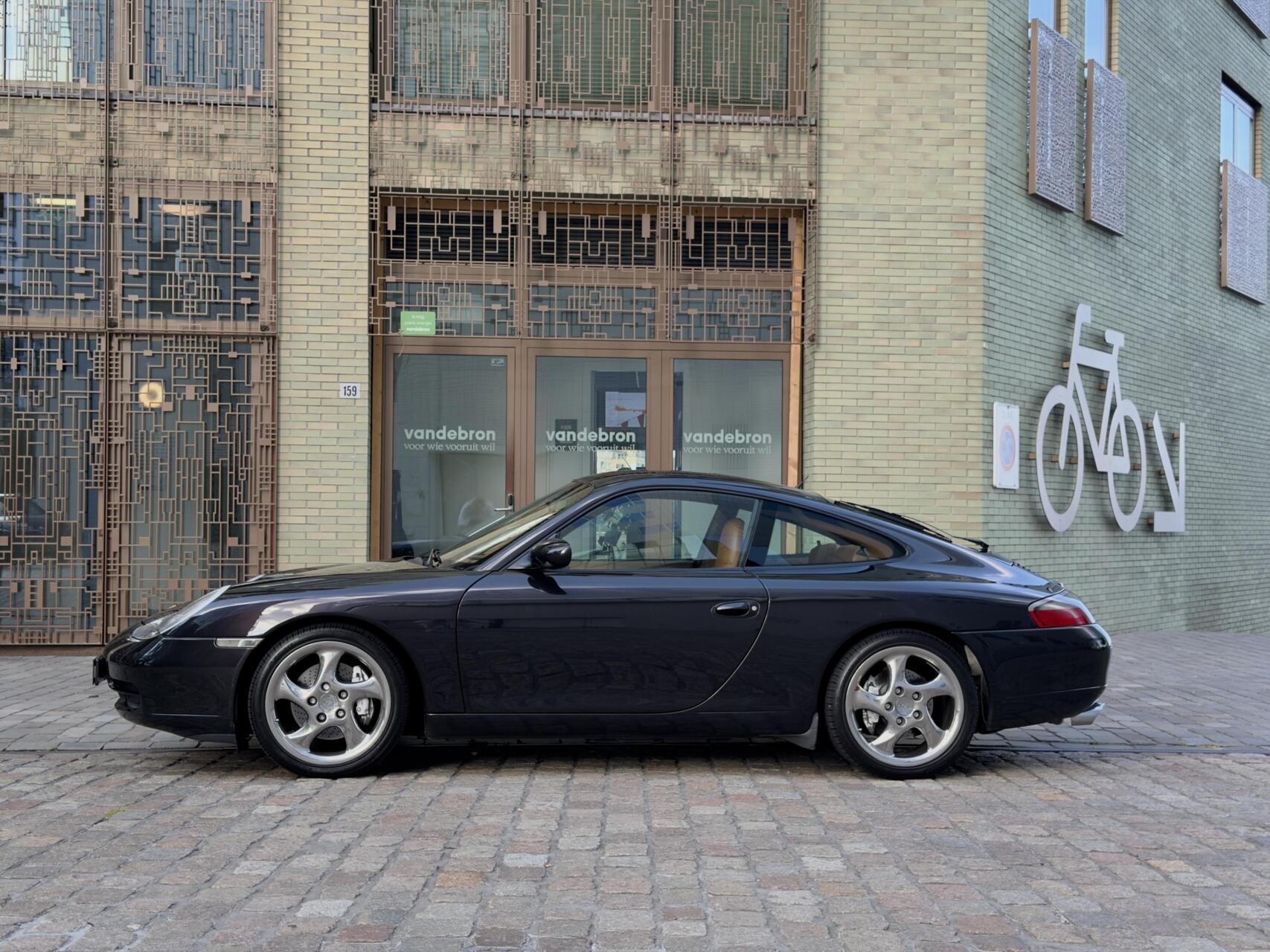 Foto van Porsche 911 Carrera 4