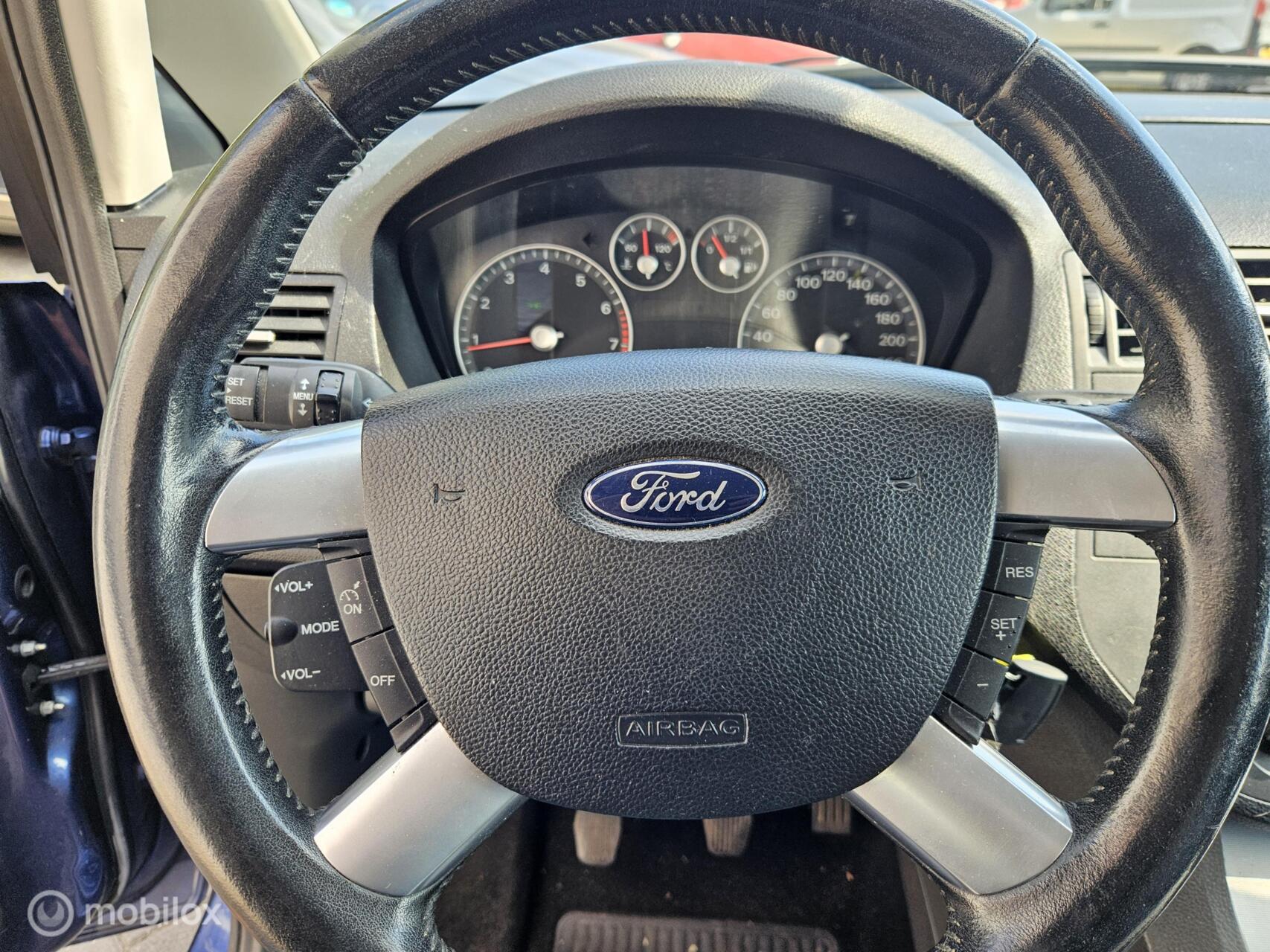 Foto van Ford Focus C-max
