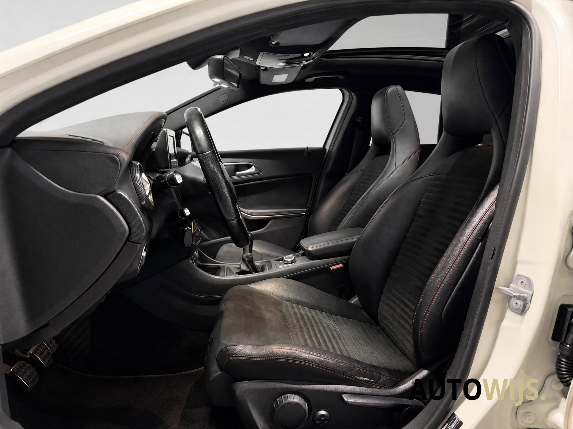 Foto van Mercedes-Benz A 200