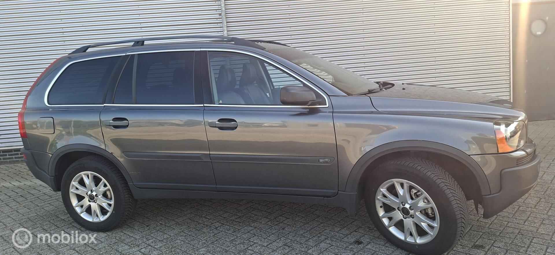 Volvo Xc90 2.5 T Kinetic 2005 - voorkant