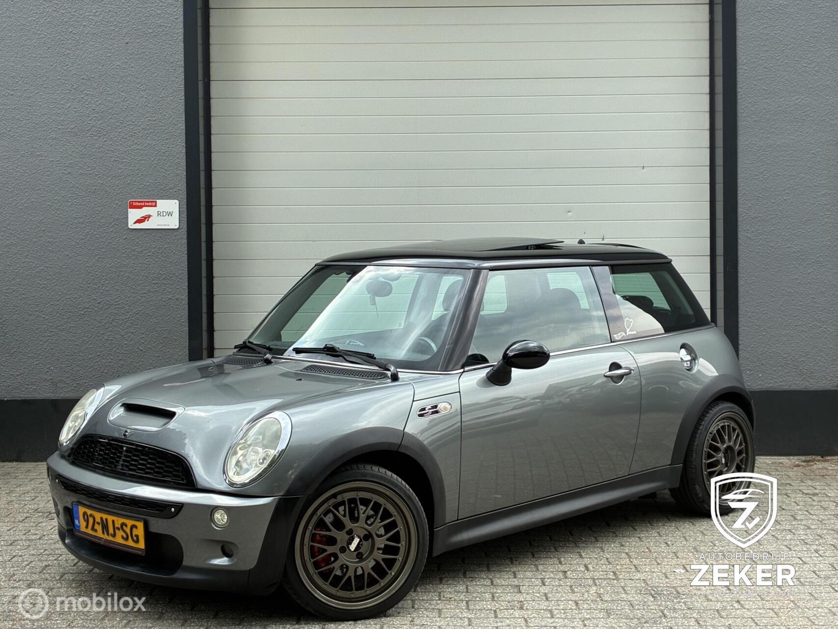 Mini Mini Cooper S 1.6 Cooper S / STAGE 3 / 240PK / NIEUWE MOTOR 2003 - voorkant