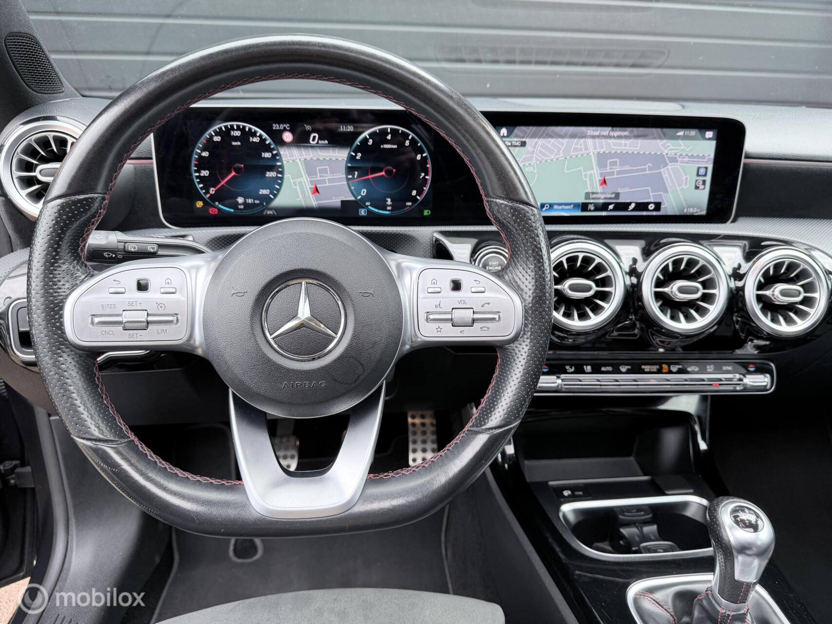 Foto van Mercedes-Benz A 180