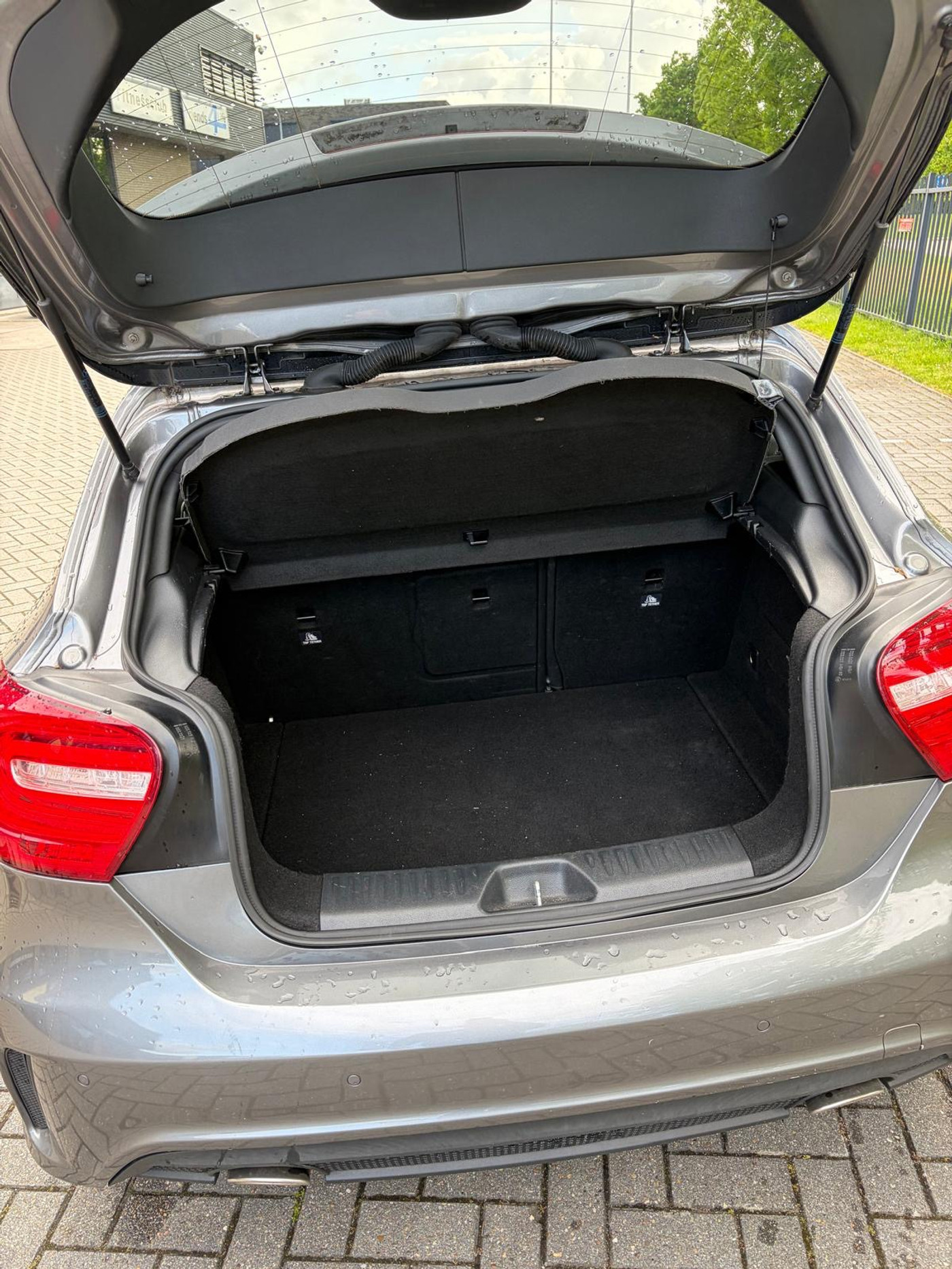 Foto van Mercedes-Benz A 180