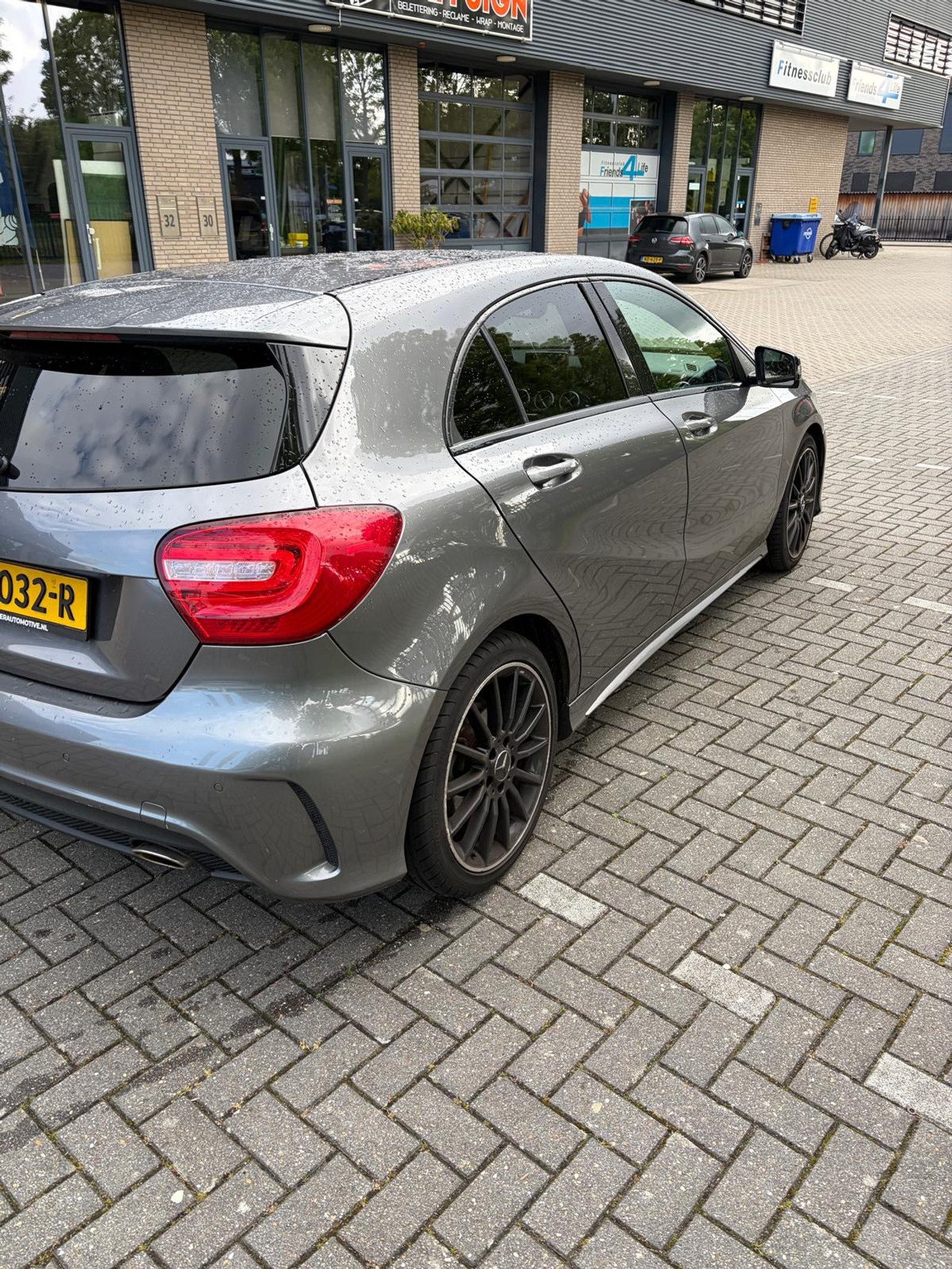 Foto van Mercedes-Benz A 180