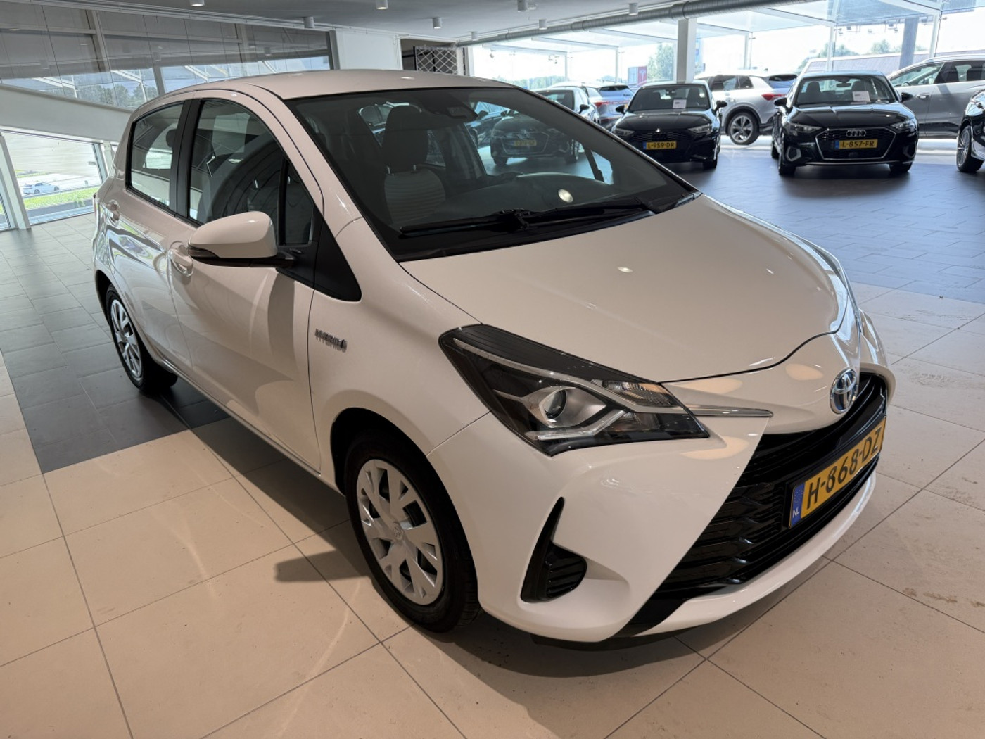 Toyota Toyota Yaris Hybrid 1.5 Hybrid Active 2020 - voorkant