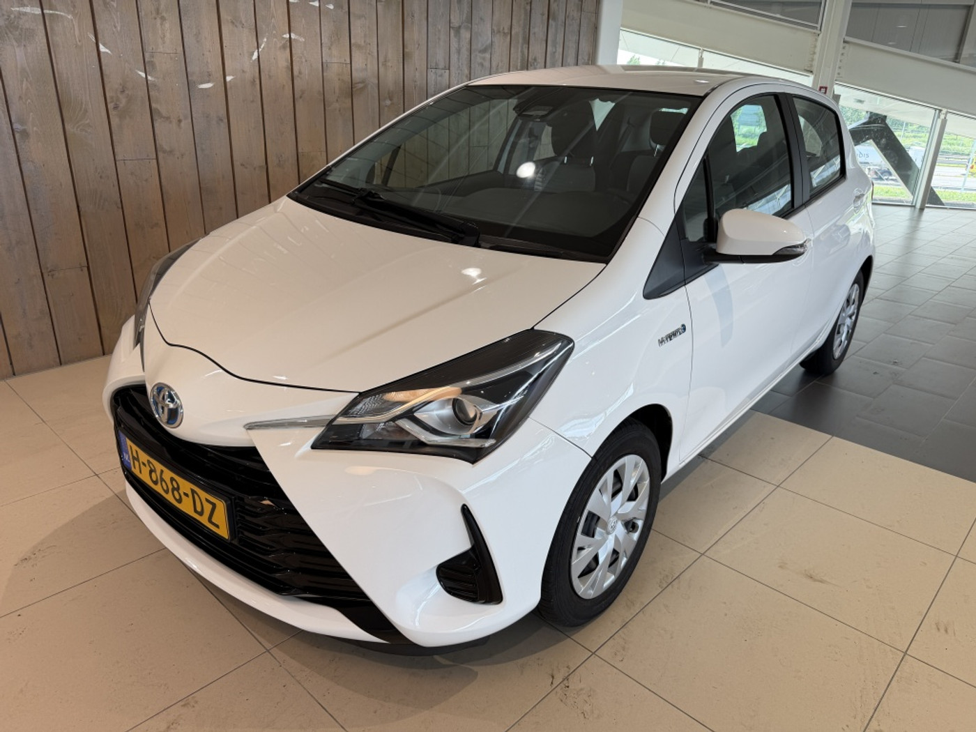 Foto van Toyota Toyota Yaris Hybrid