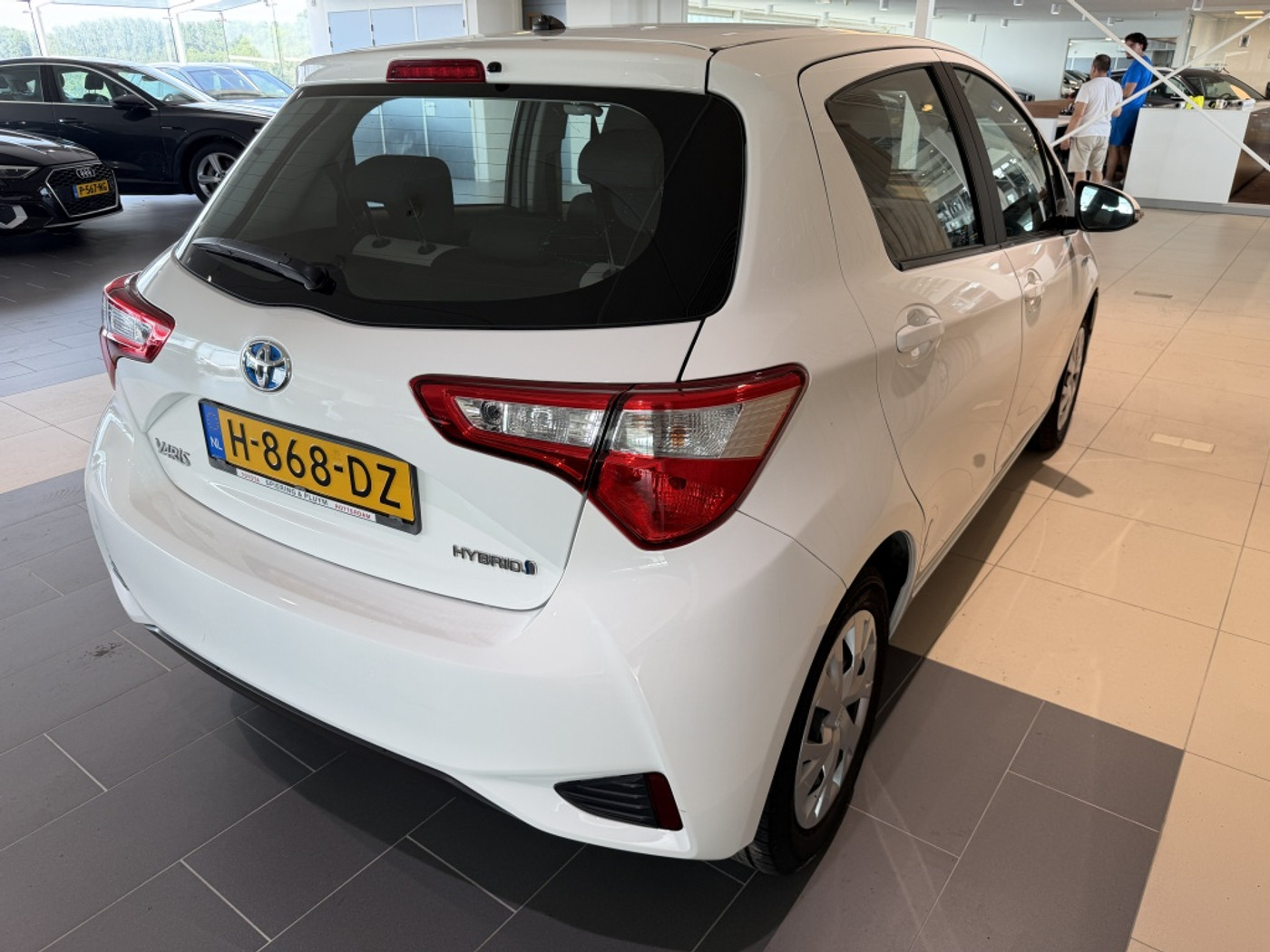 Foto van Toyota Toyota Yaris Hybrid