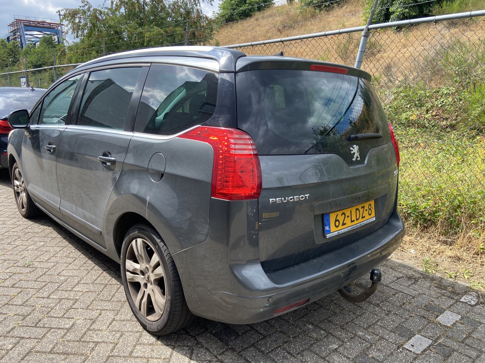 Inspectiefoto van Peugeot 5008
