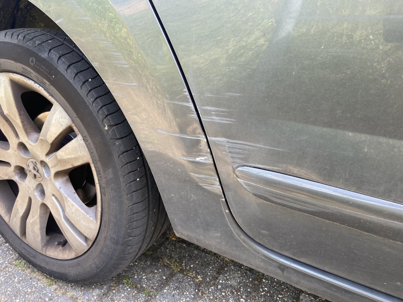 Inspectiefoto van Peugeot 5008