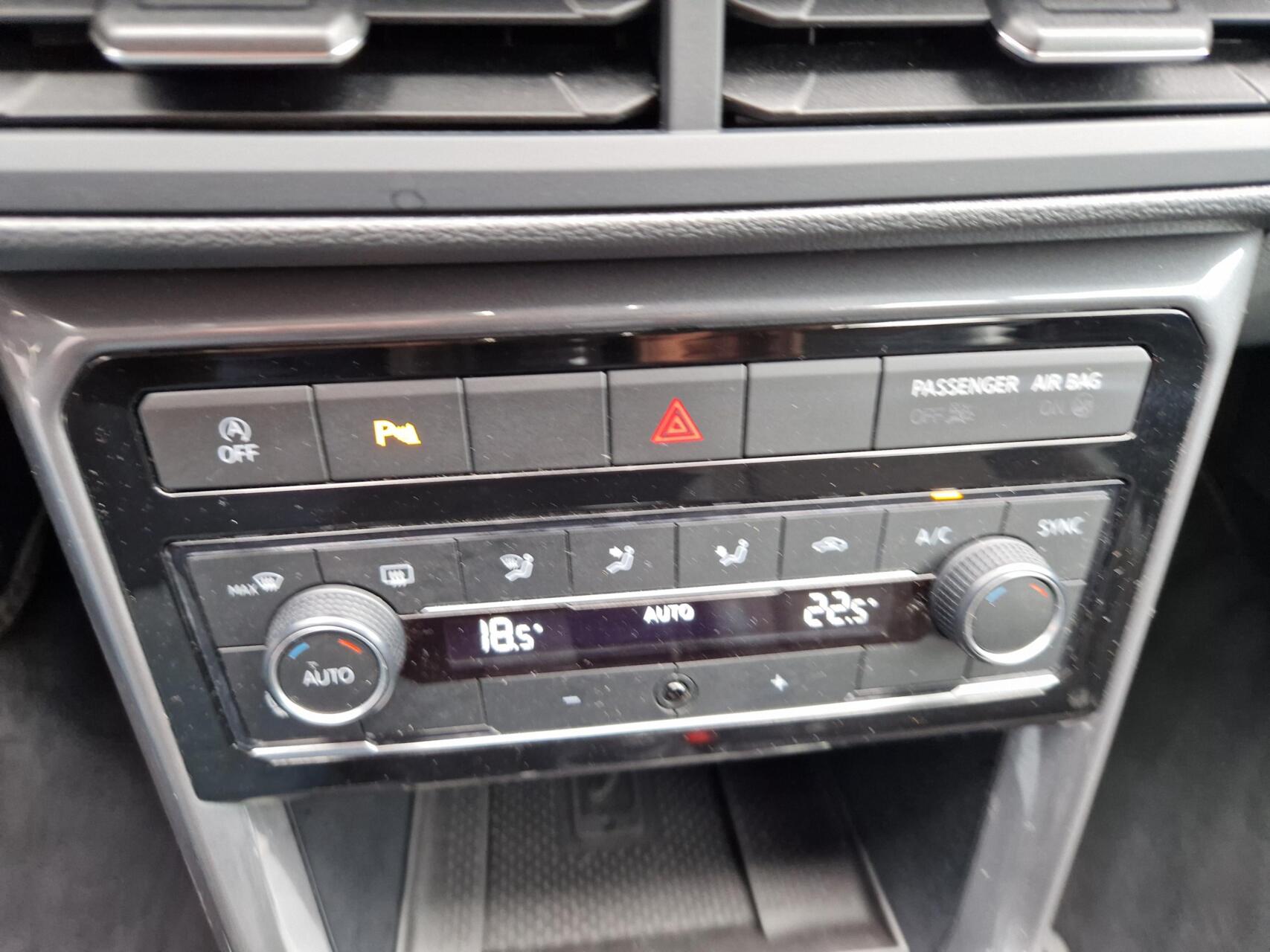 Foto van Volkswagen T-cross