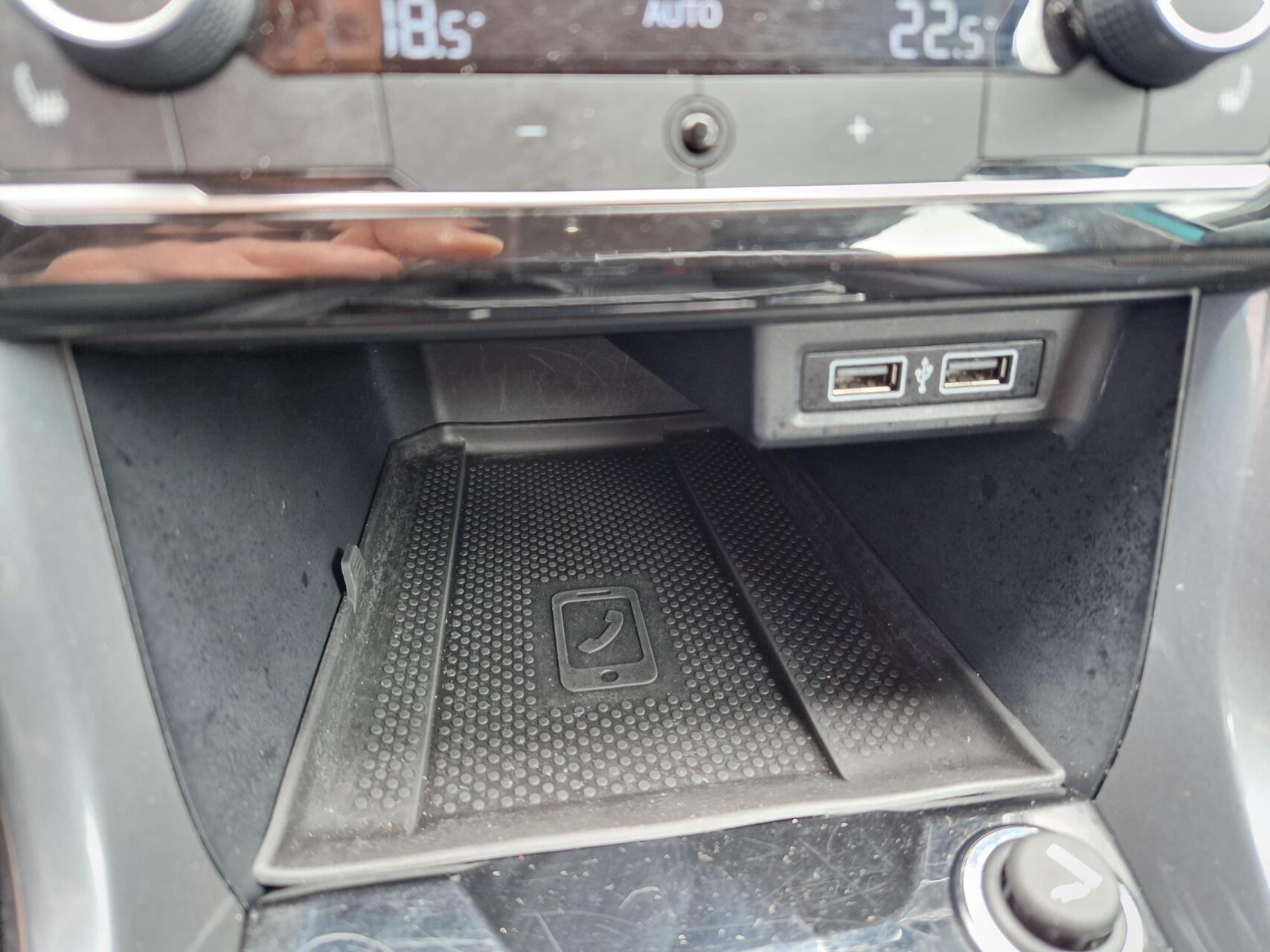 Foto van Volkswagen T-cross