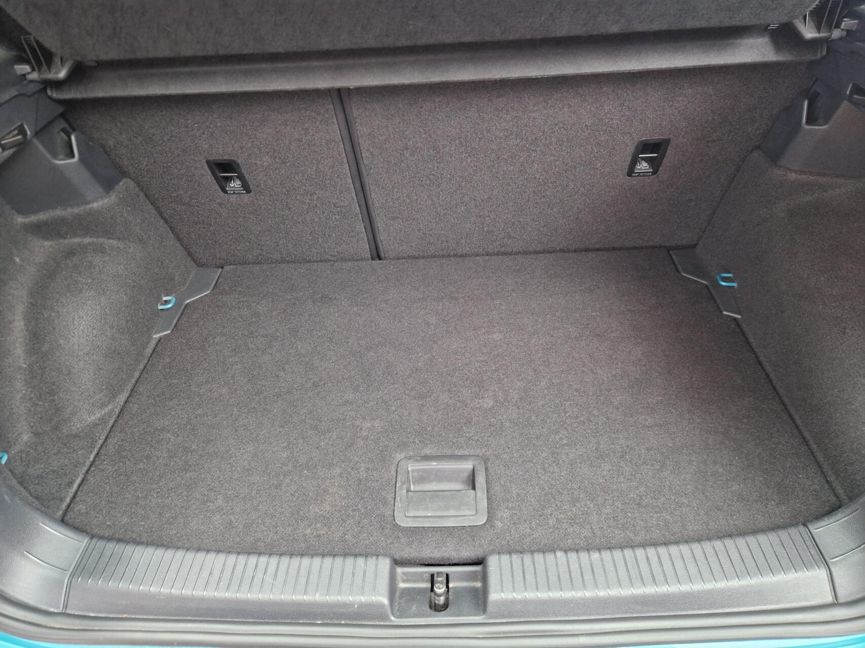 Foto van Volkswagen T-cross