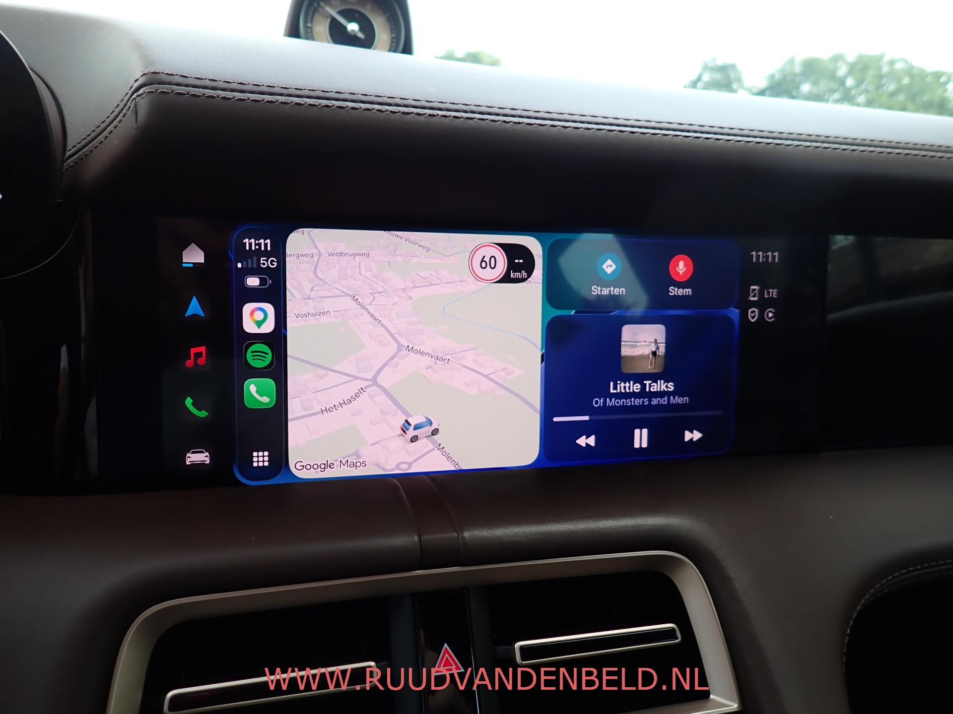 Foto van Porsche Taycan Turbo