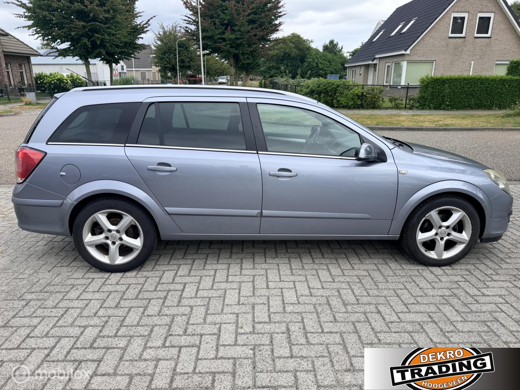 Foto van Opel Astra Wagon