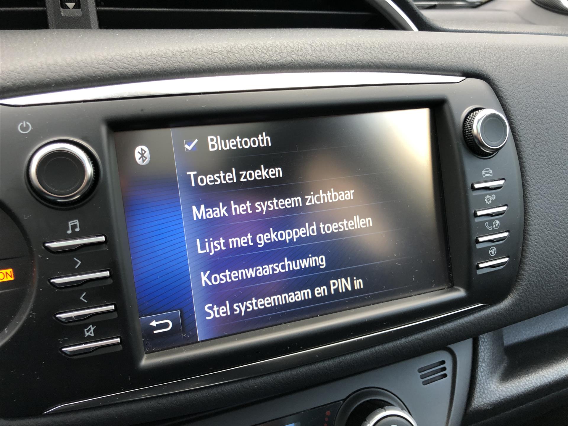 Foto van Toyota Toyota Yaris Hybrid