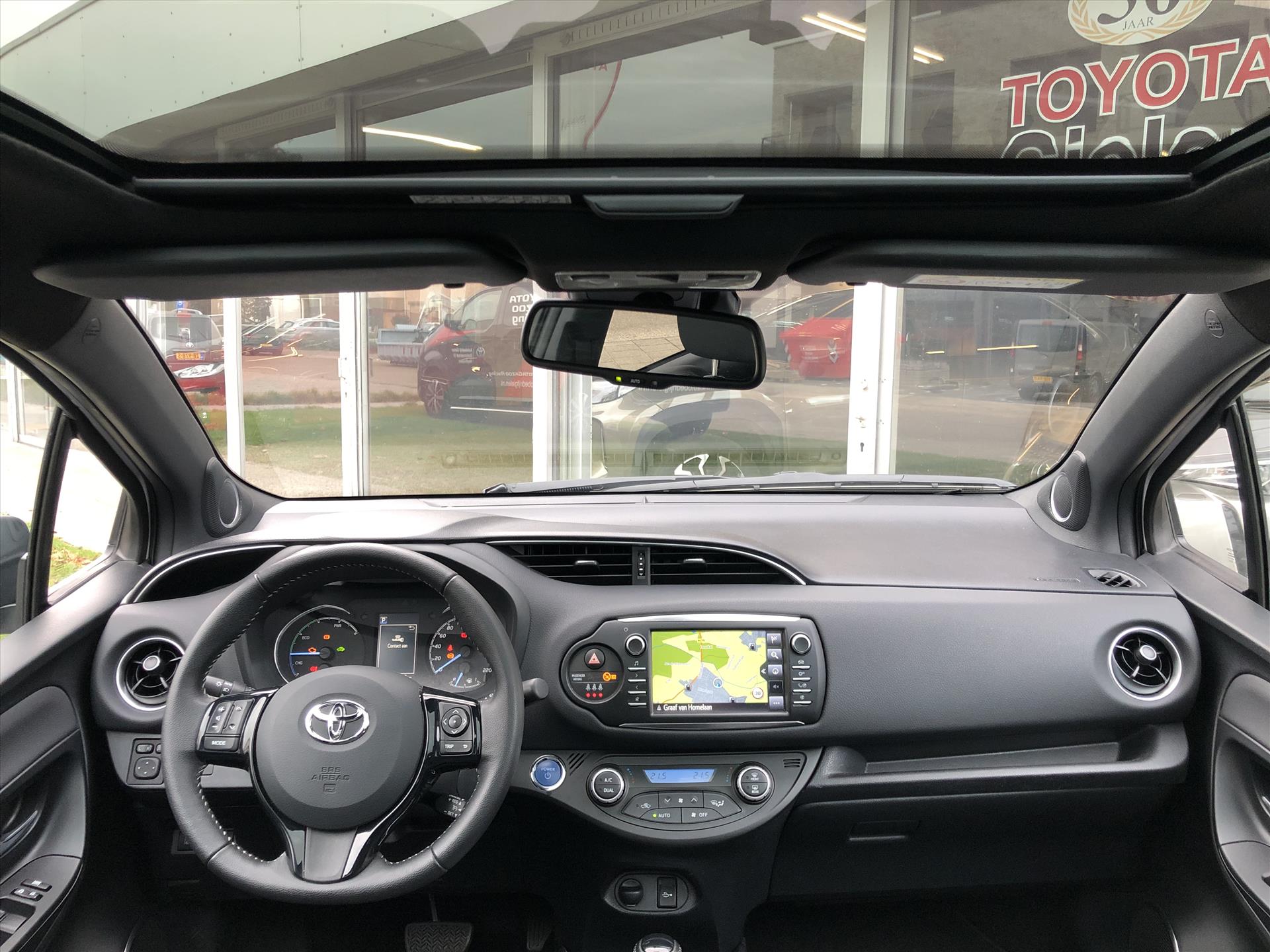Foto van Toyota Toyota Yaris Hybrid