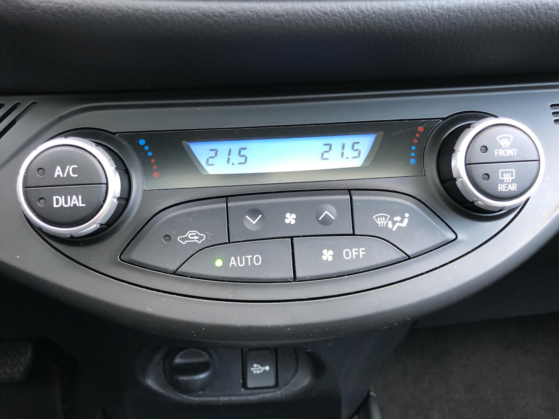 Foto van Toyota Toyota Yaris Hybrid