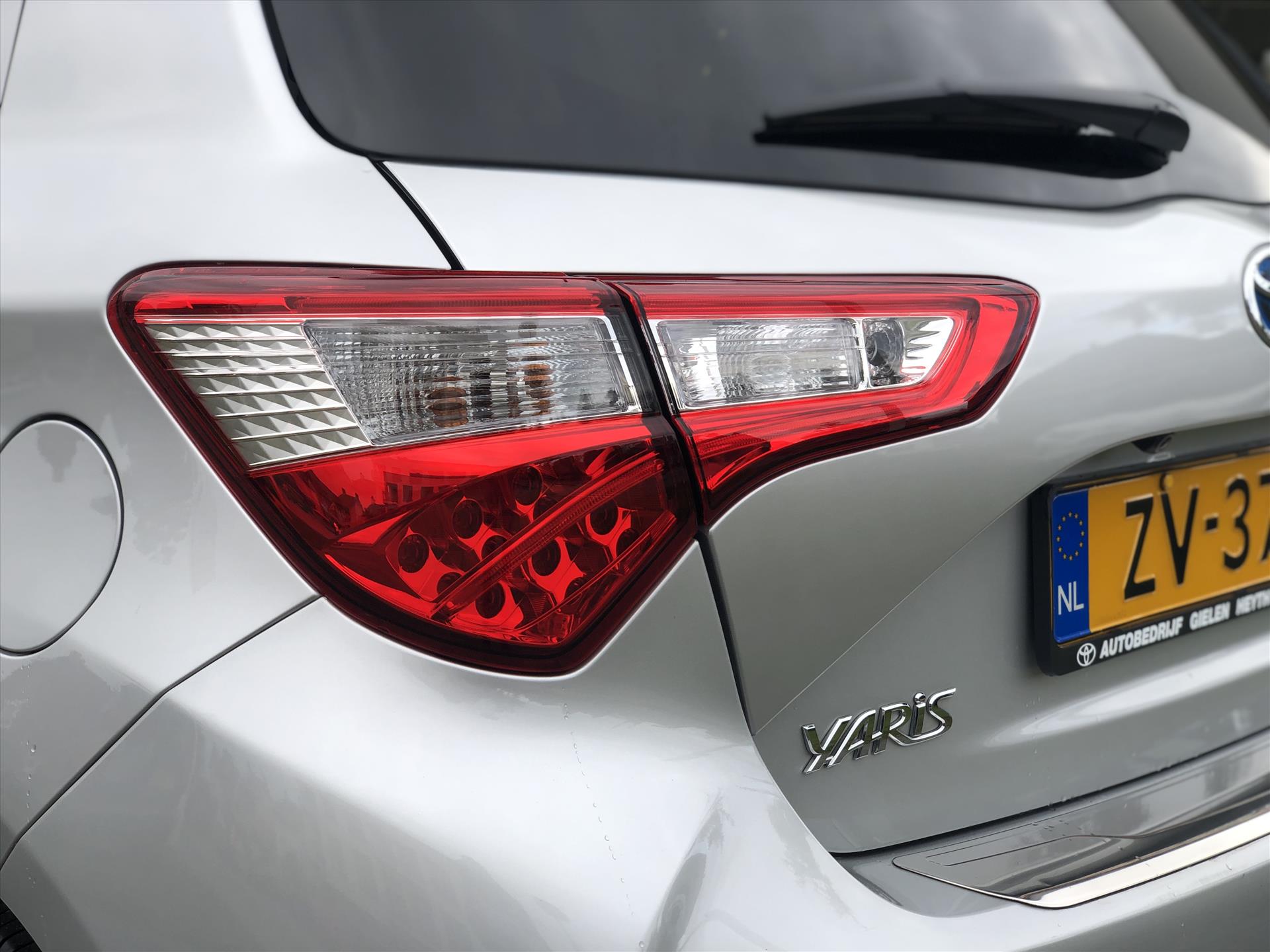 Foto van Toyota Toyota Yaris Hybrid