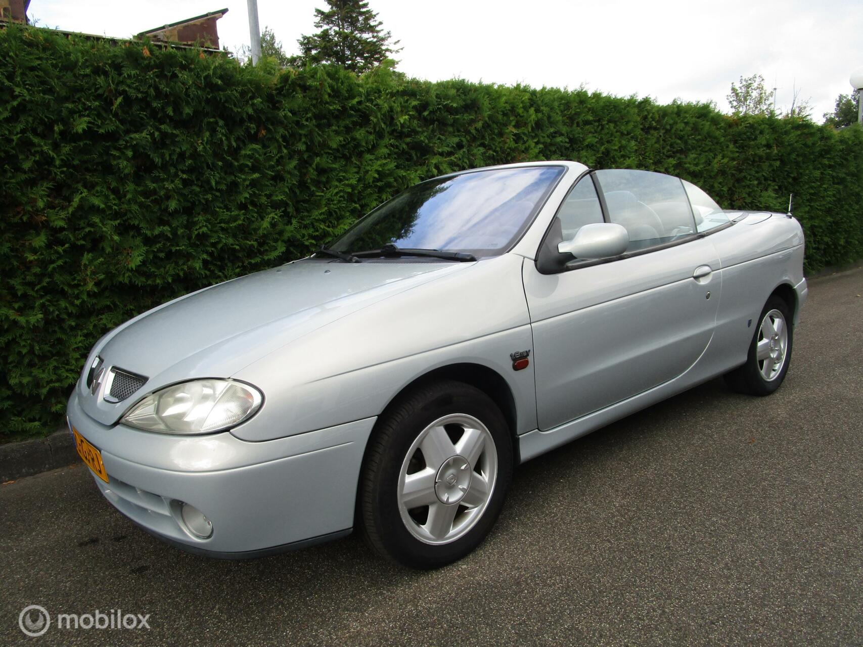 Renault Megane Cabrio let 1.6 16V Dynamique - Airco - Leder 2000 - voorkant