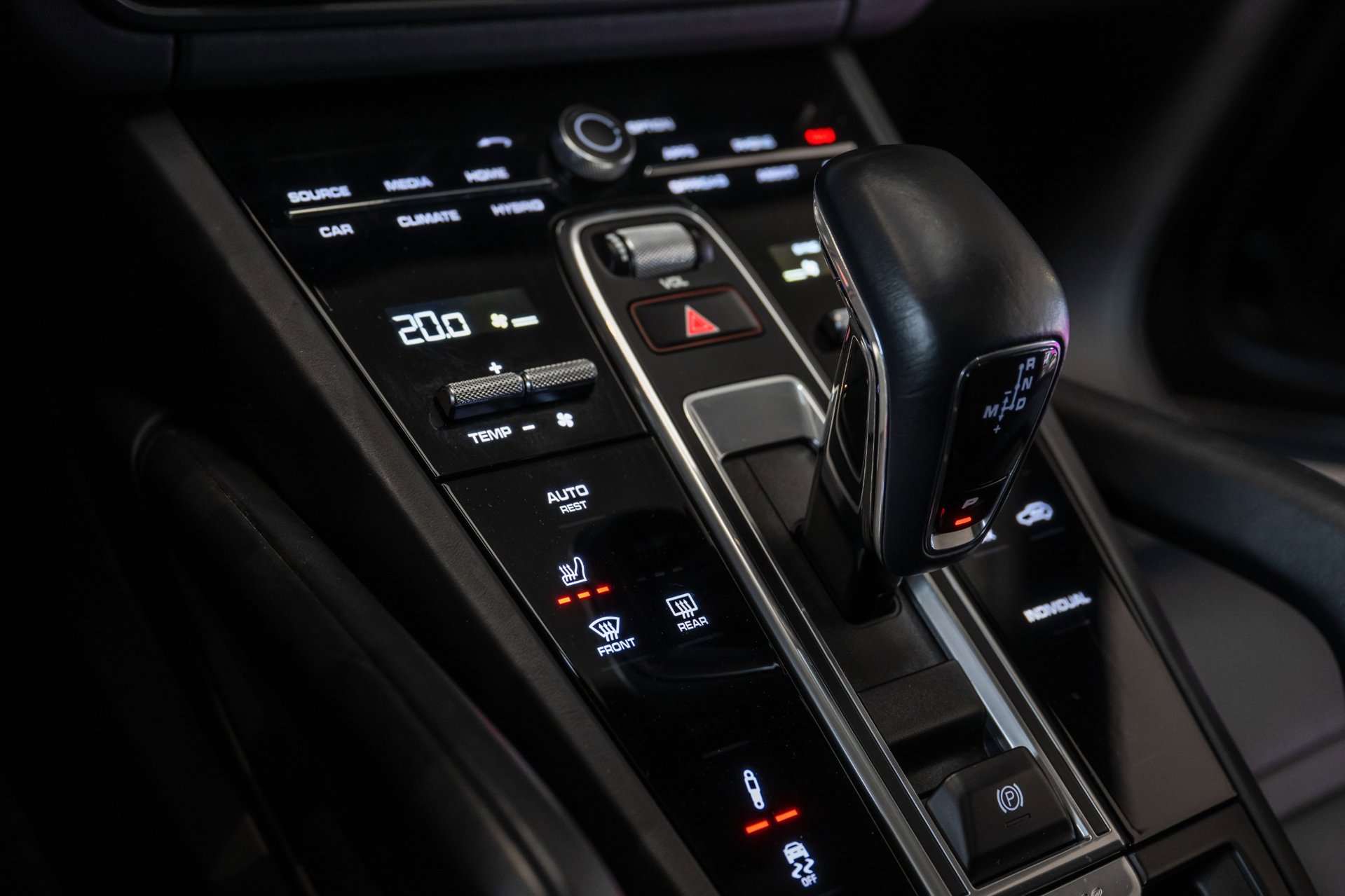 Foto van Porsche Cayenne E-hybrid