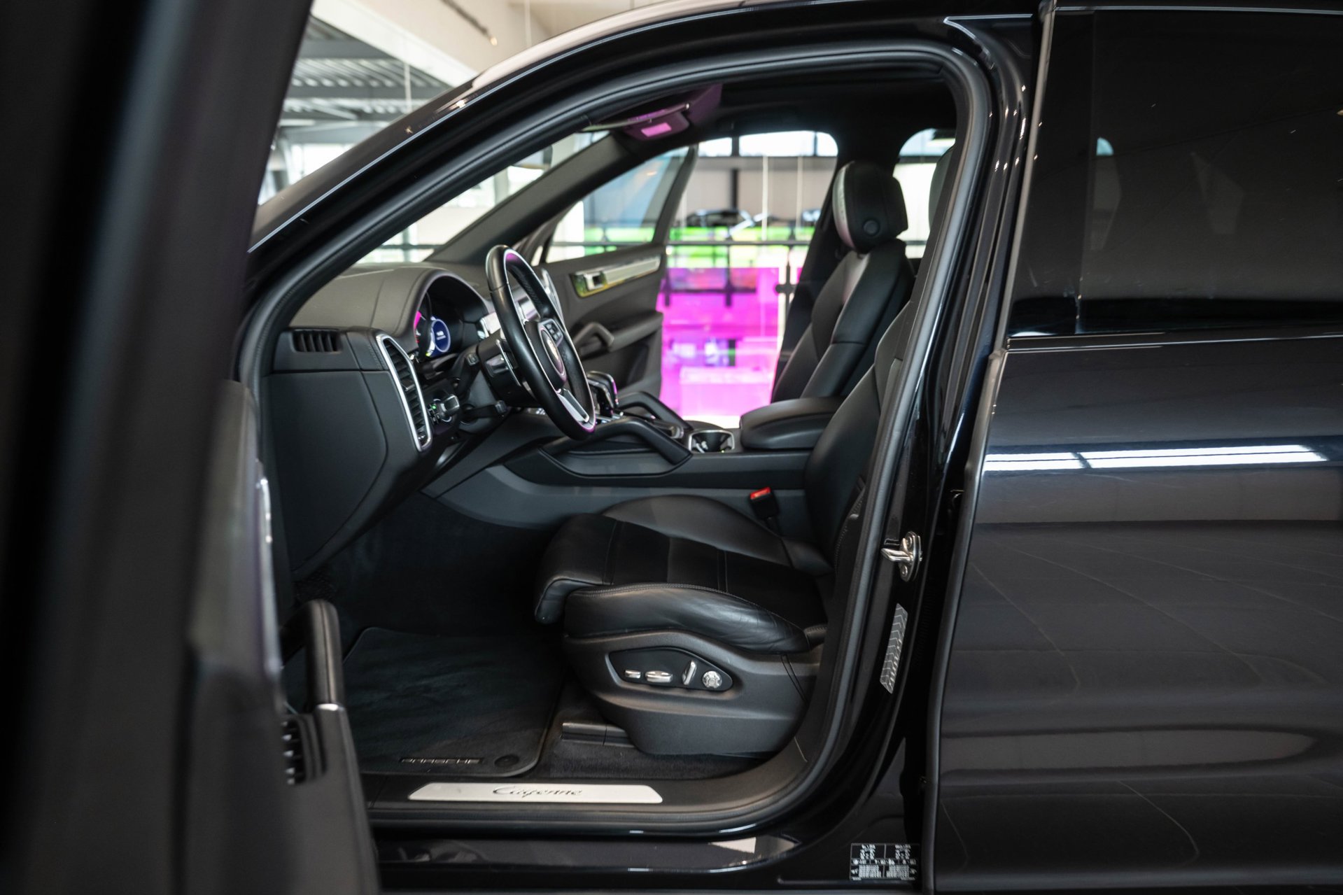 Foto van Porsche Cayenne E-hybrid