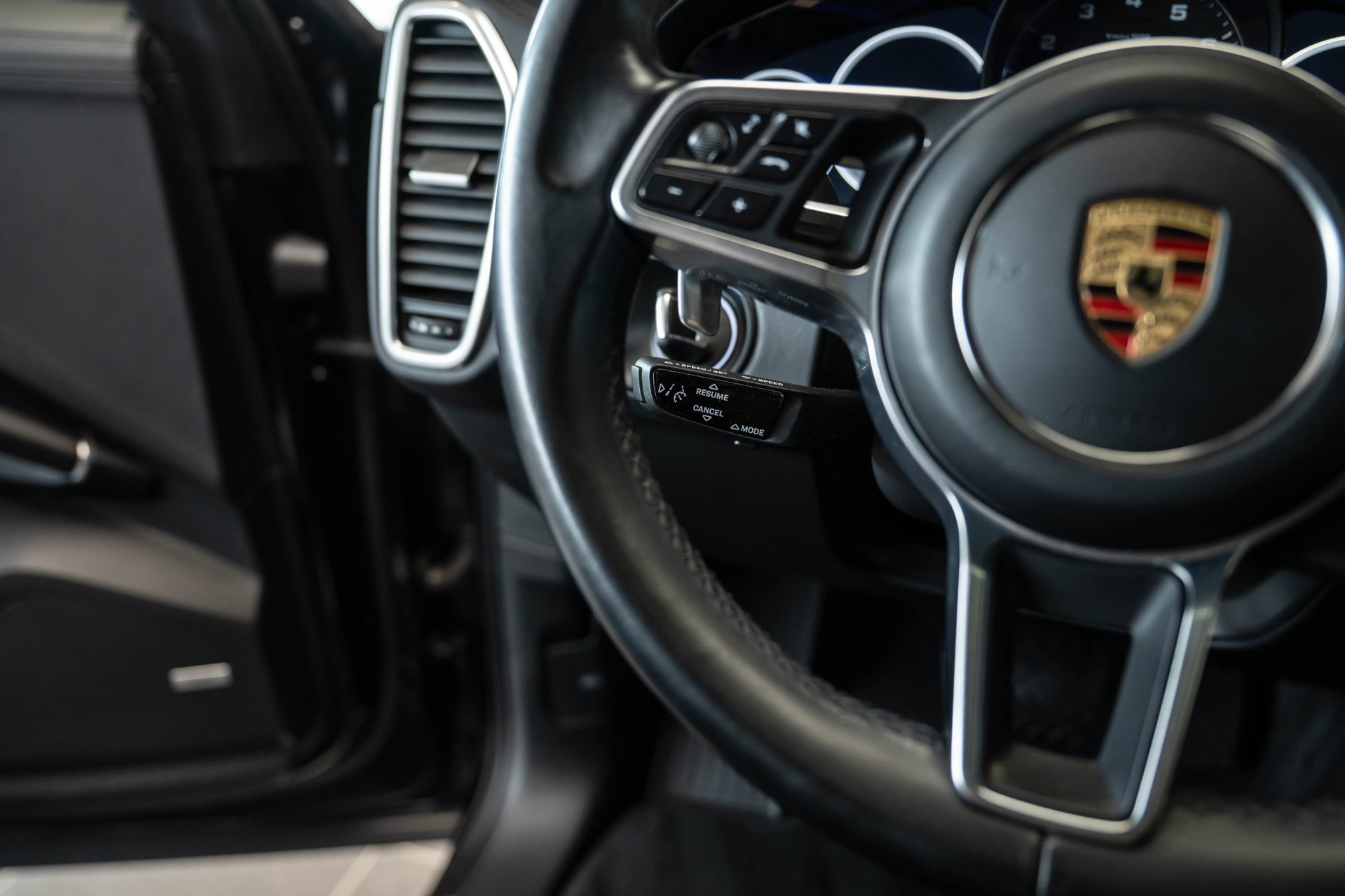 Foto van Porsche Cayenne E-hybrid