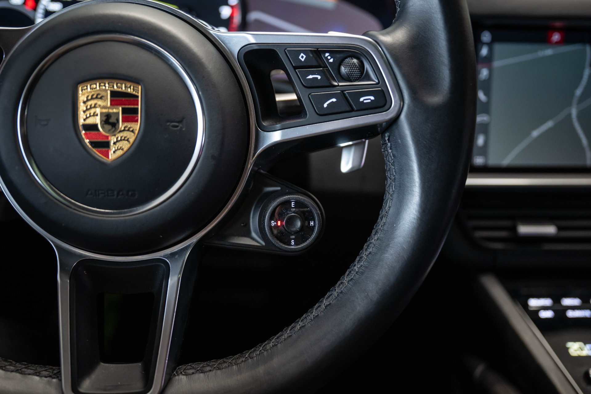 Foto van Porsche Cayenne E-hybrid