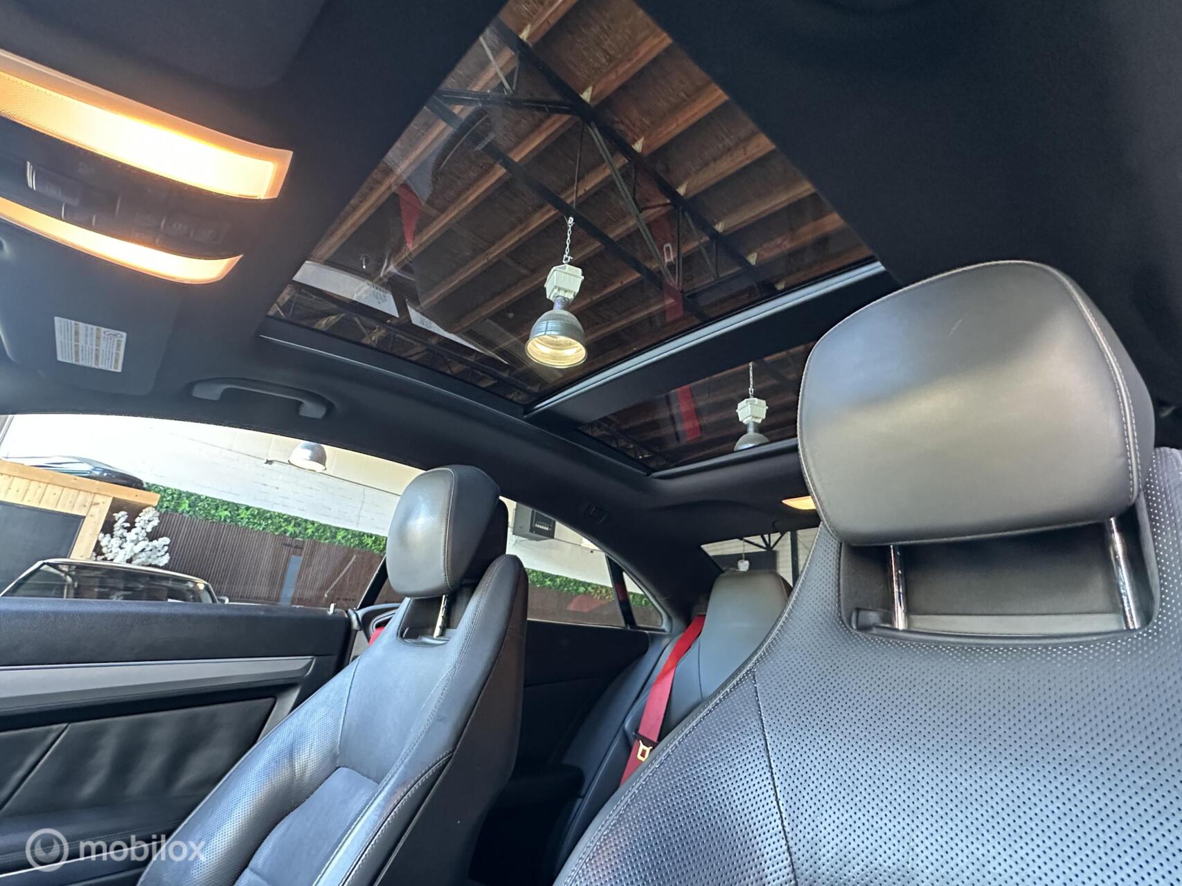 Foto van Mercedes-Benz E 400