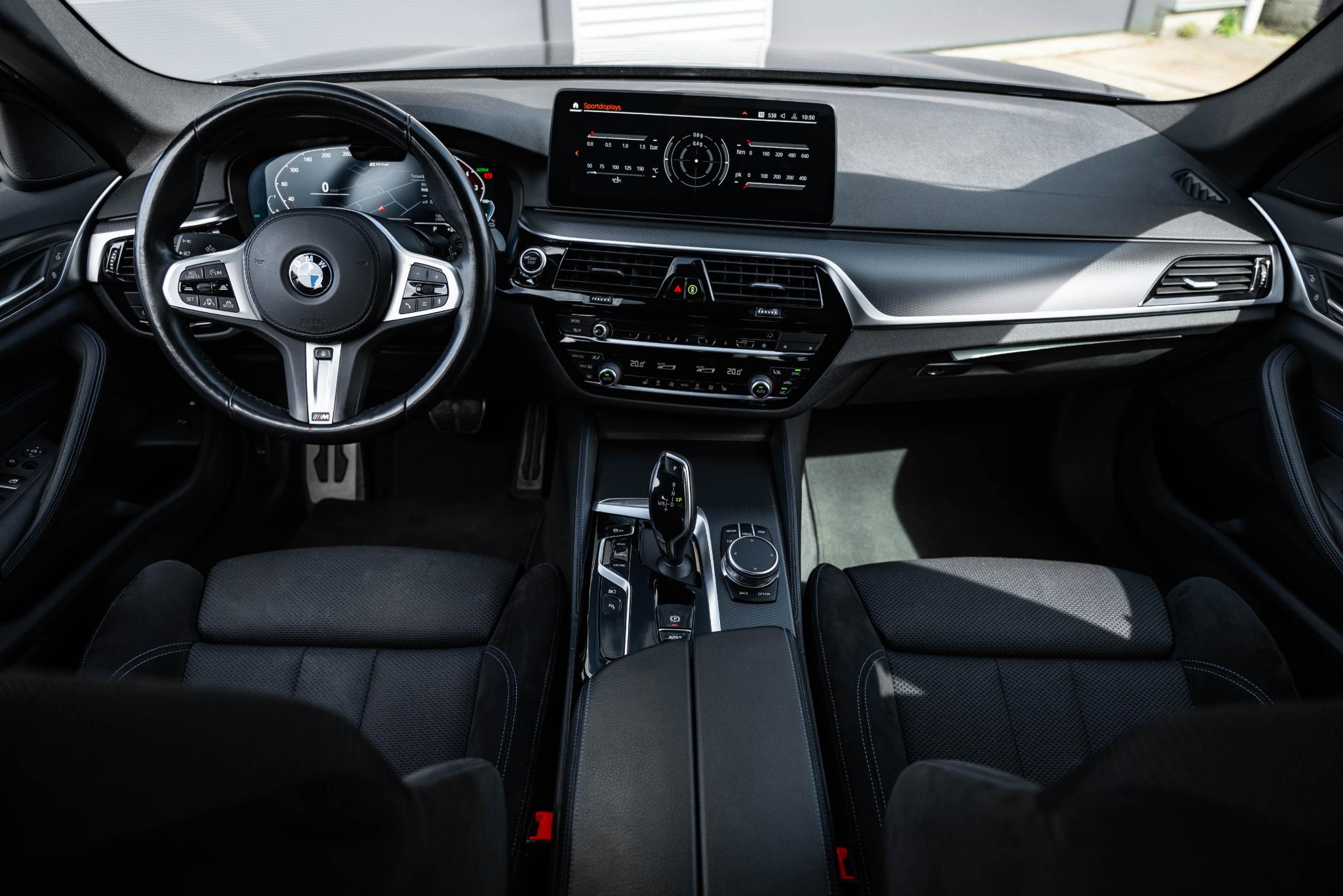 Foto van BMW 545e xDrive