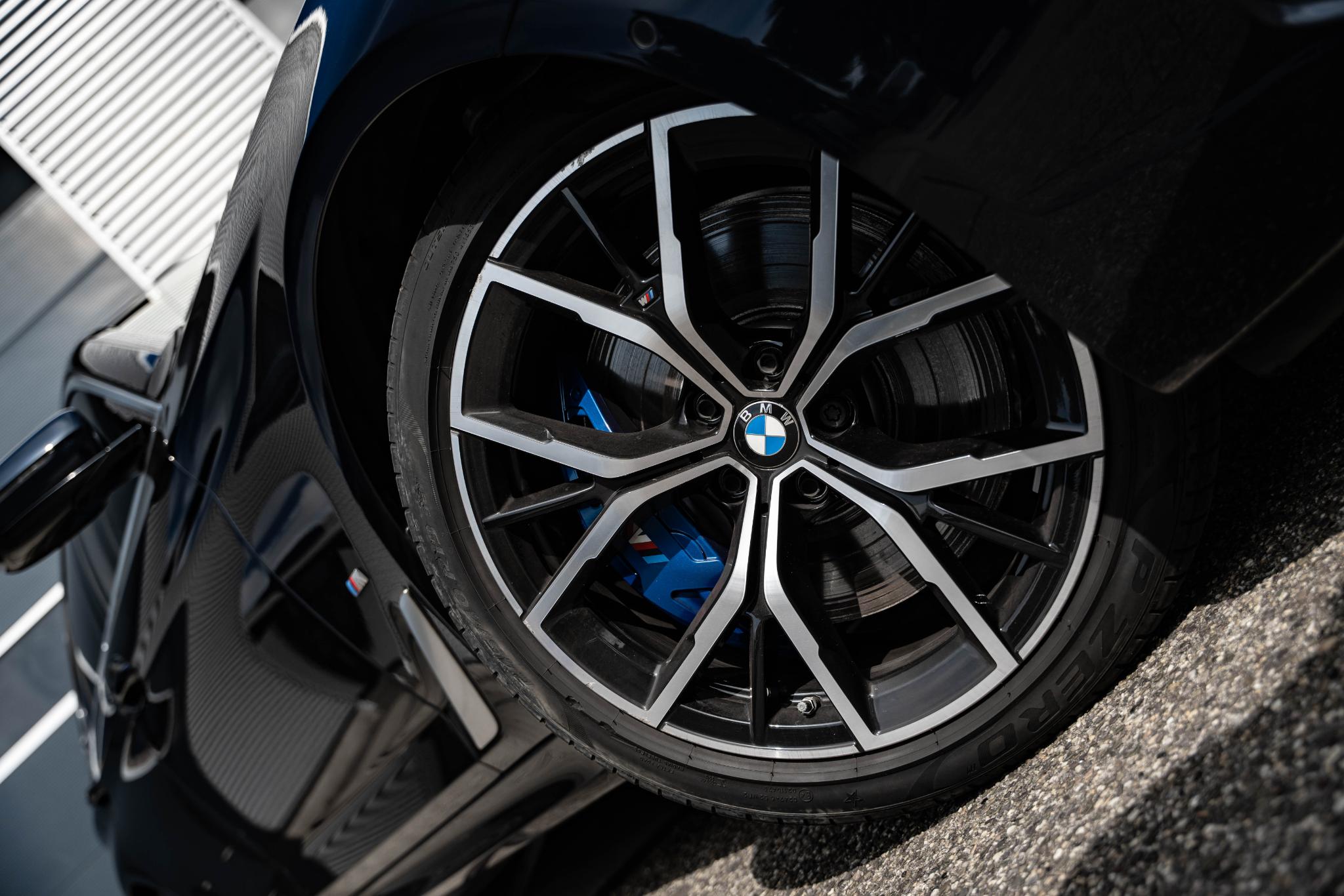 Foto van BMW 545e xDrive