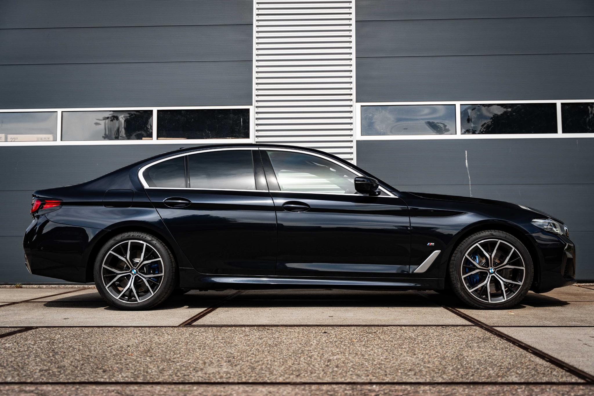 Foto van BMW 545e xDrive