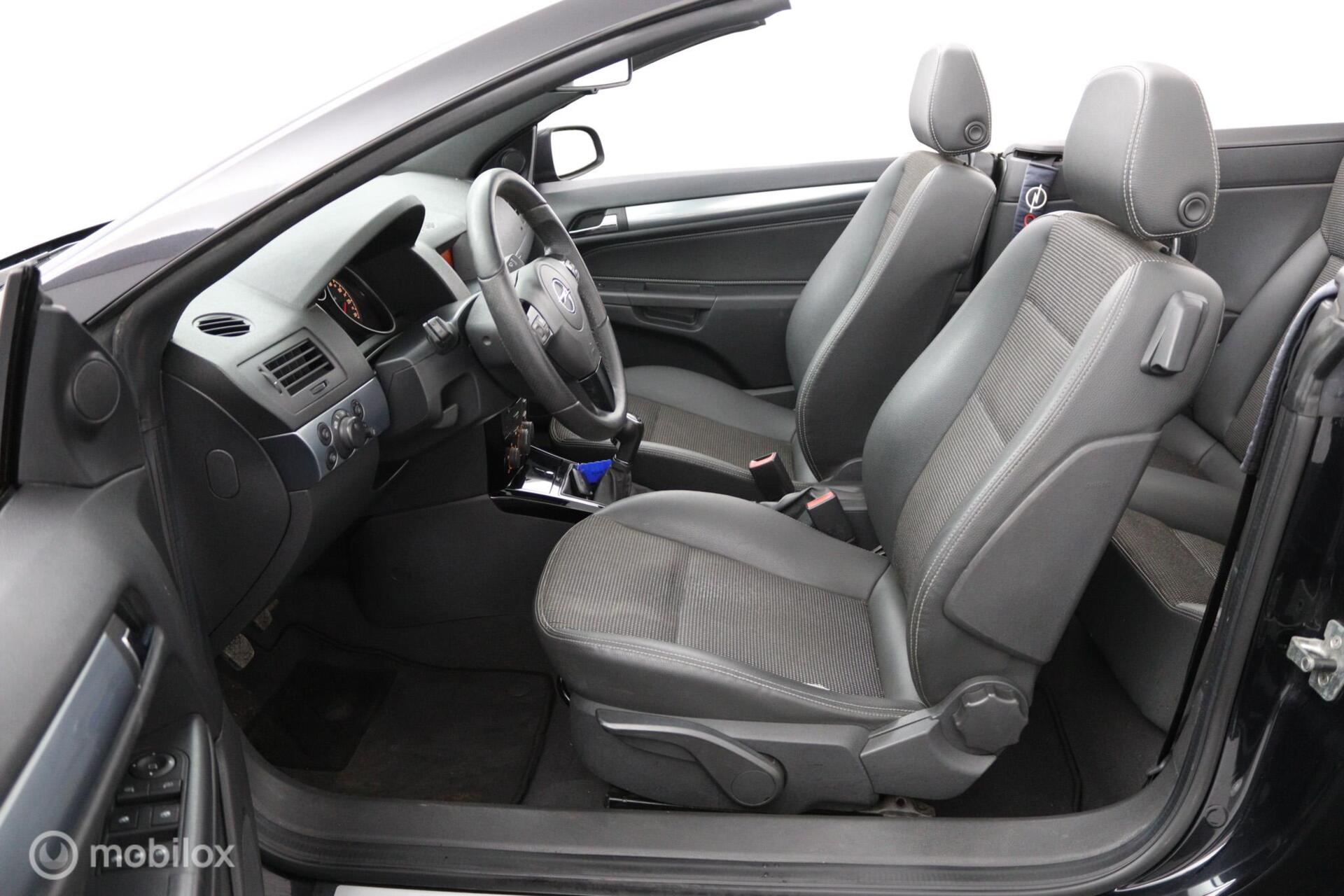Foto van Opel Astra Twin Top