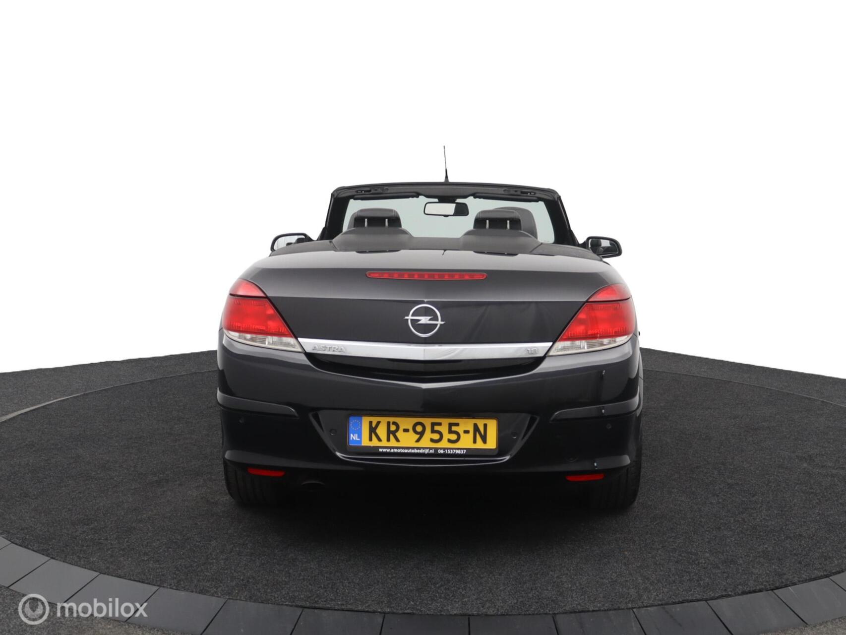 Foto van Opel Astra Twin Top