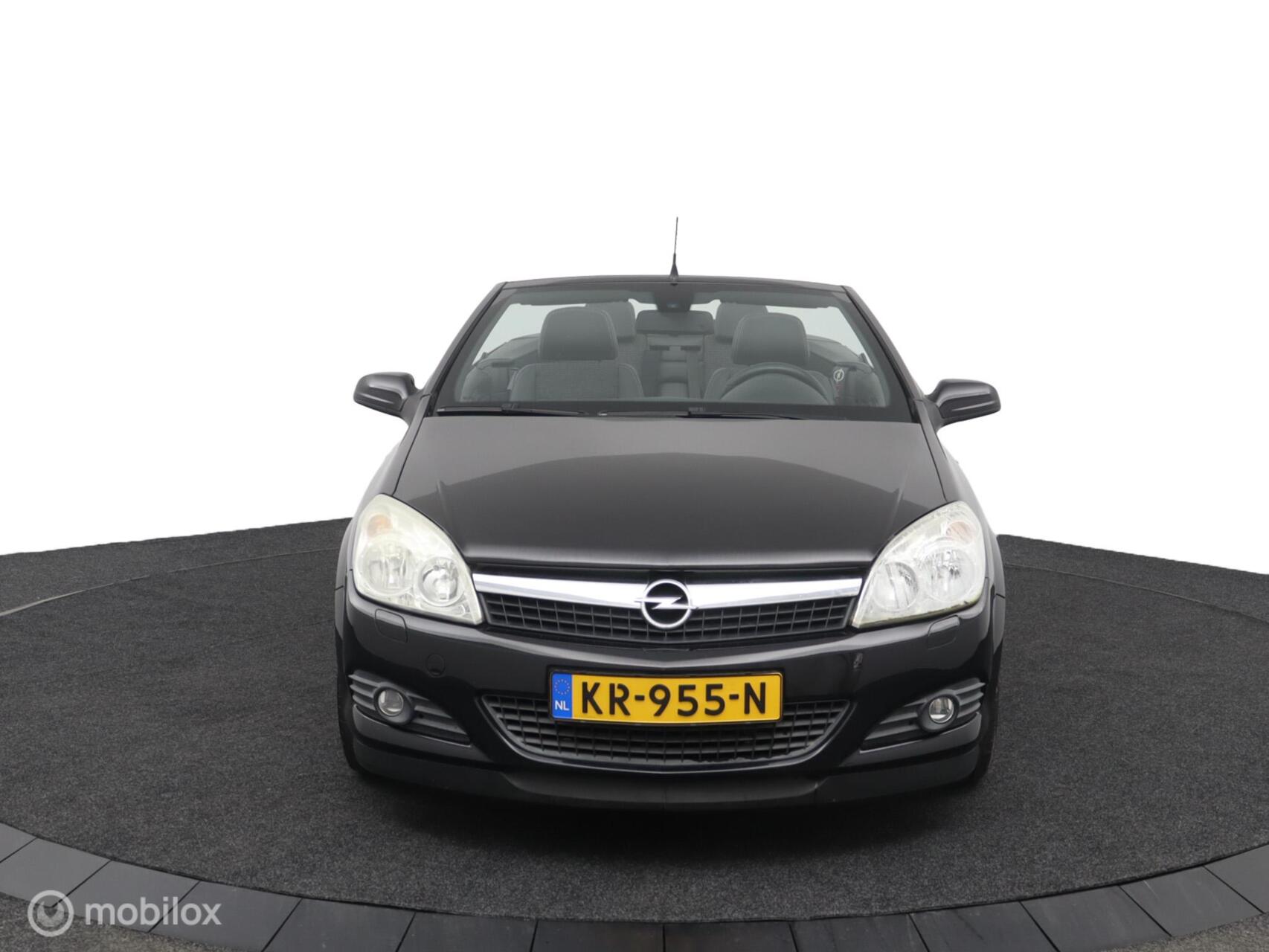 Foto van Opel Astra Twin Top
