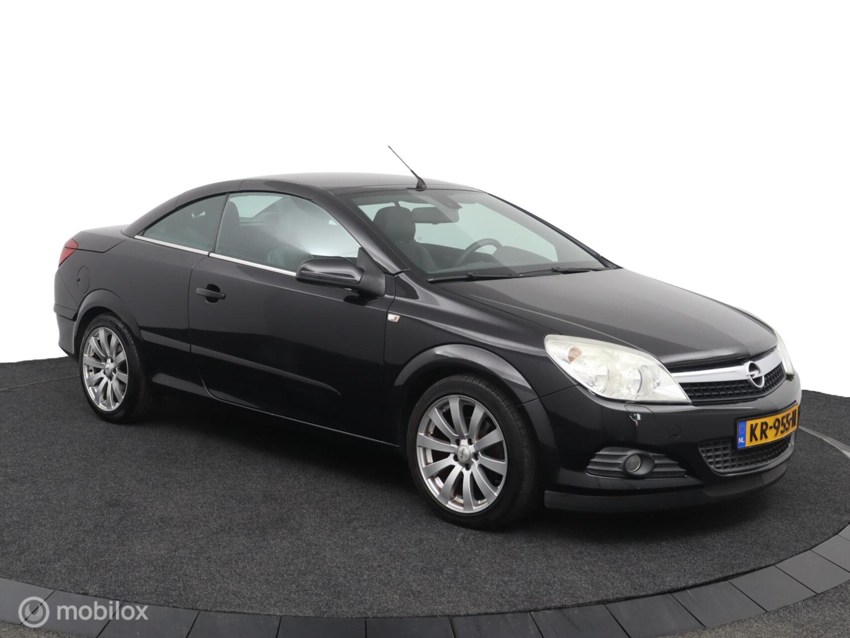 Foto van Opel Astra Twin Top