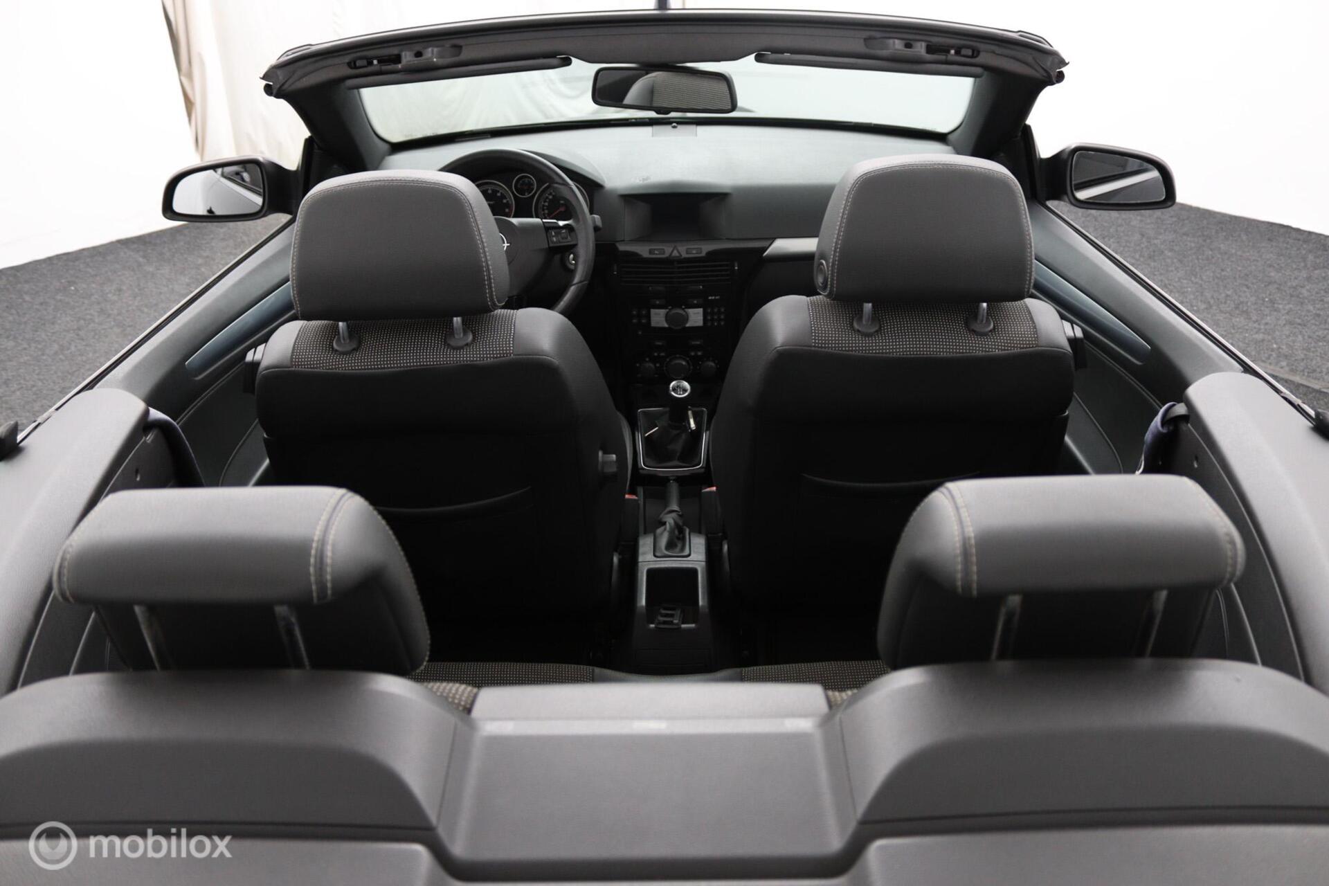 Foto van Opel Astra Twin Top