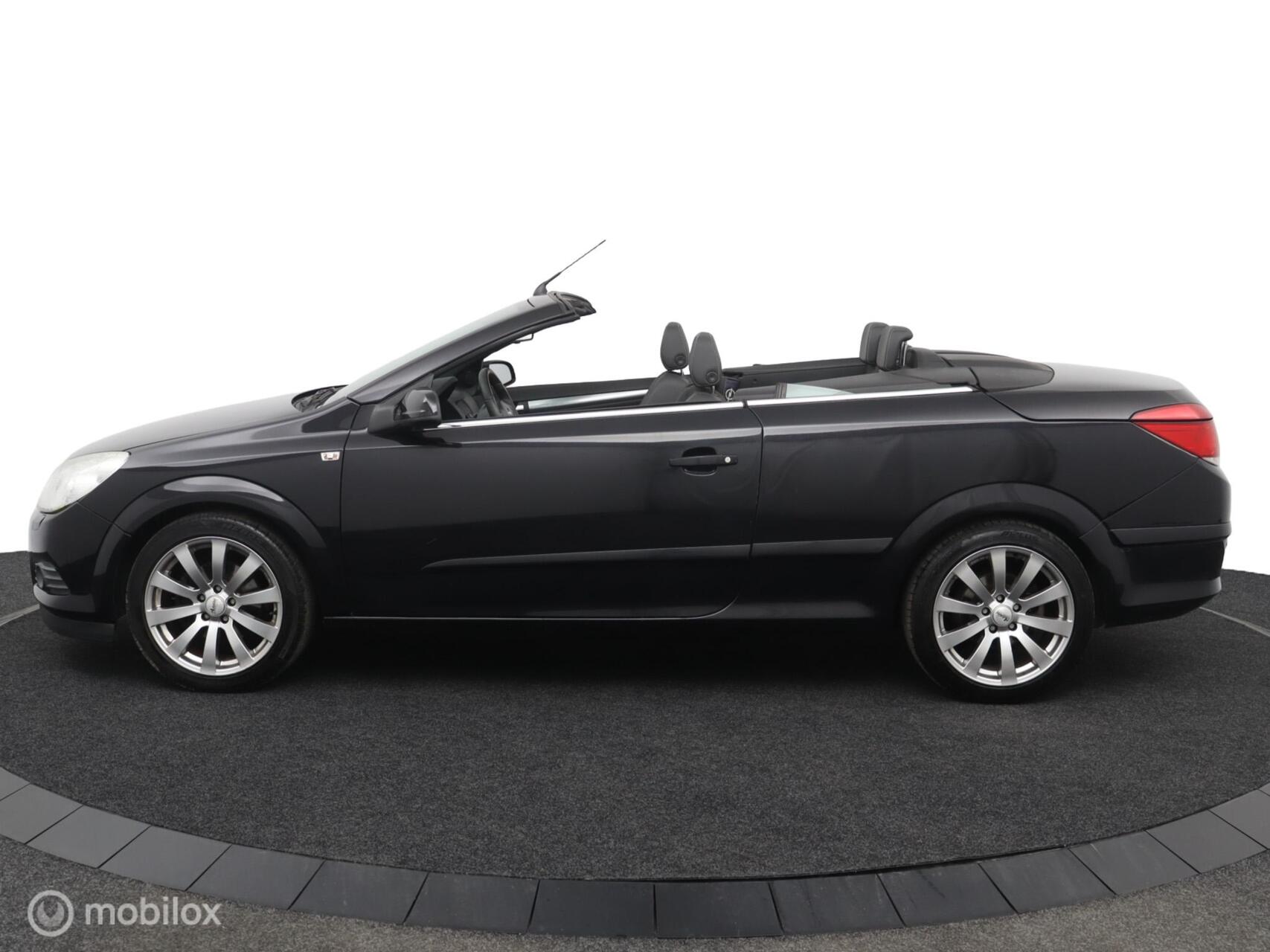 Foto van Opel Astra Twin Top