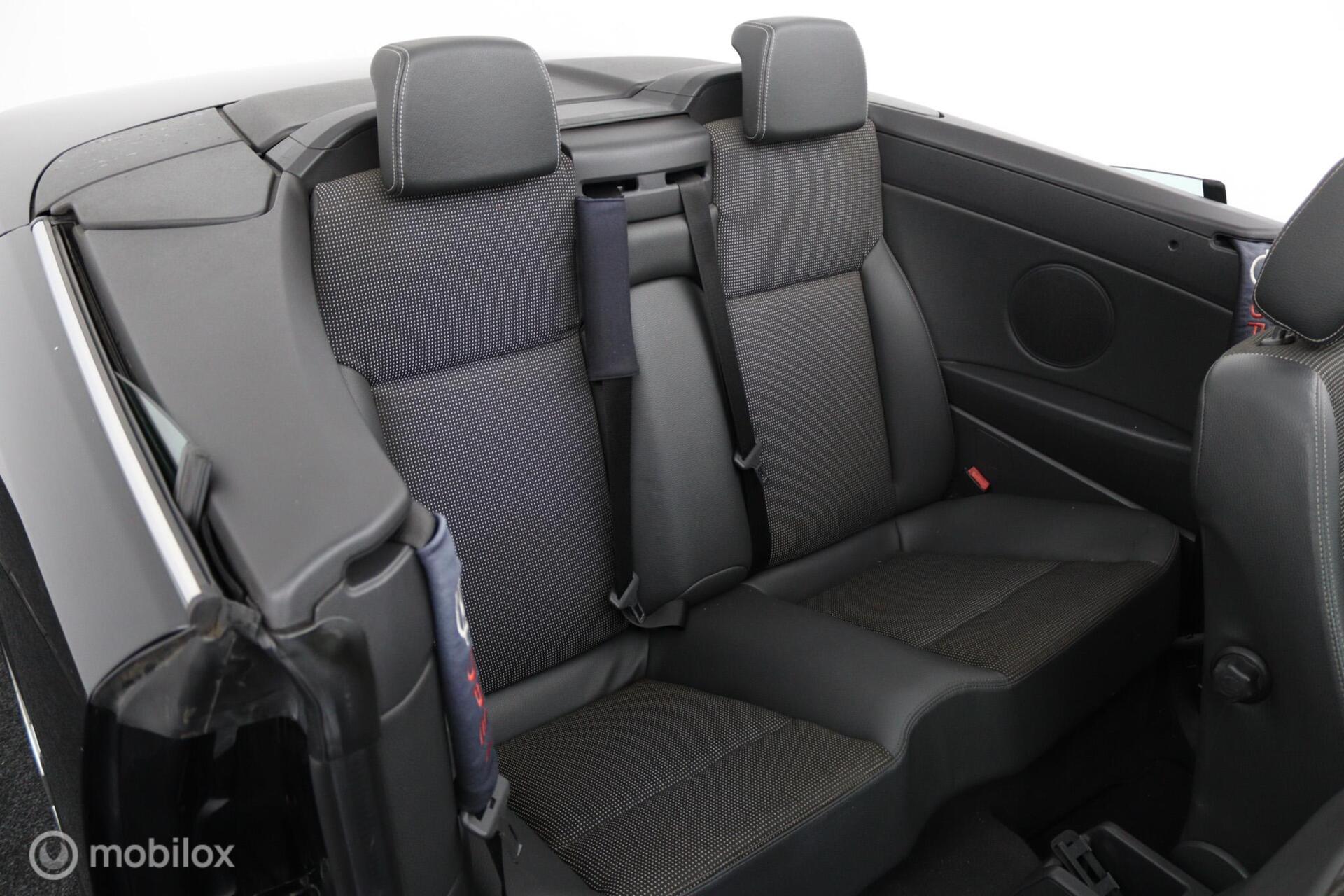 Foto van Opel Astra Twin Top