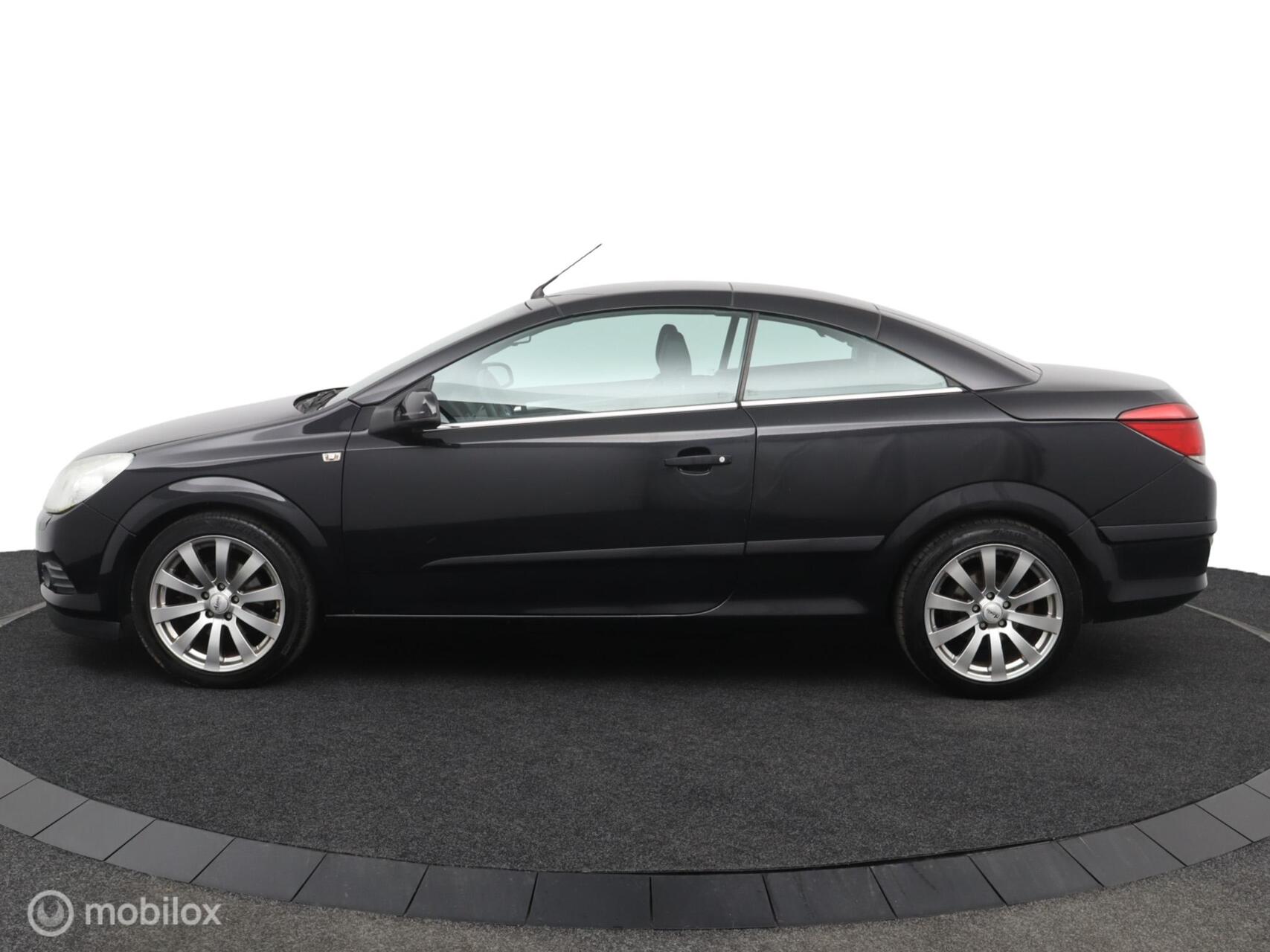 Foto van Opel Astra Twin Top