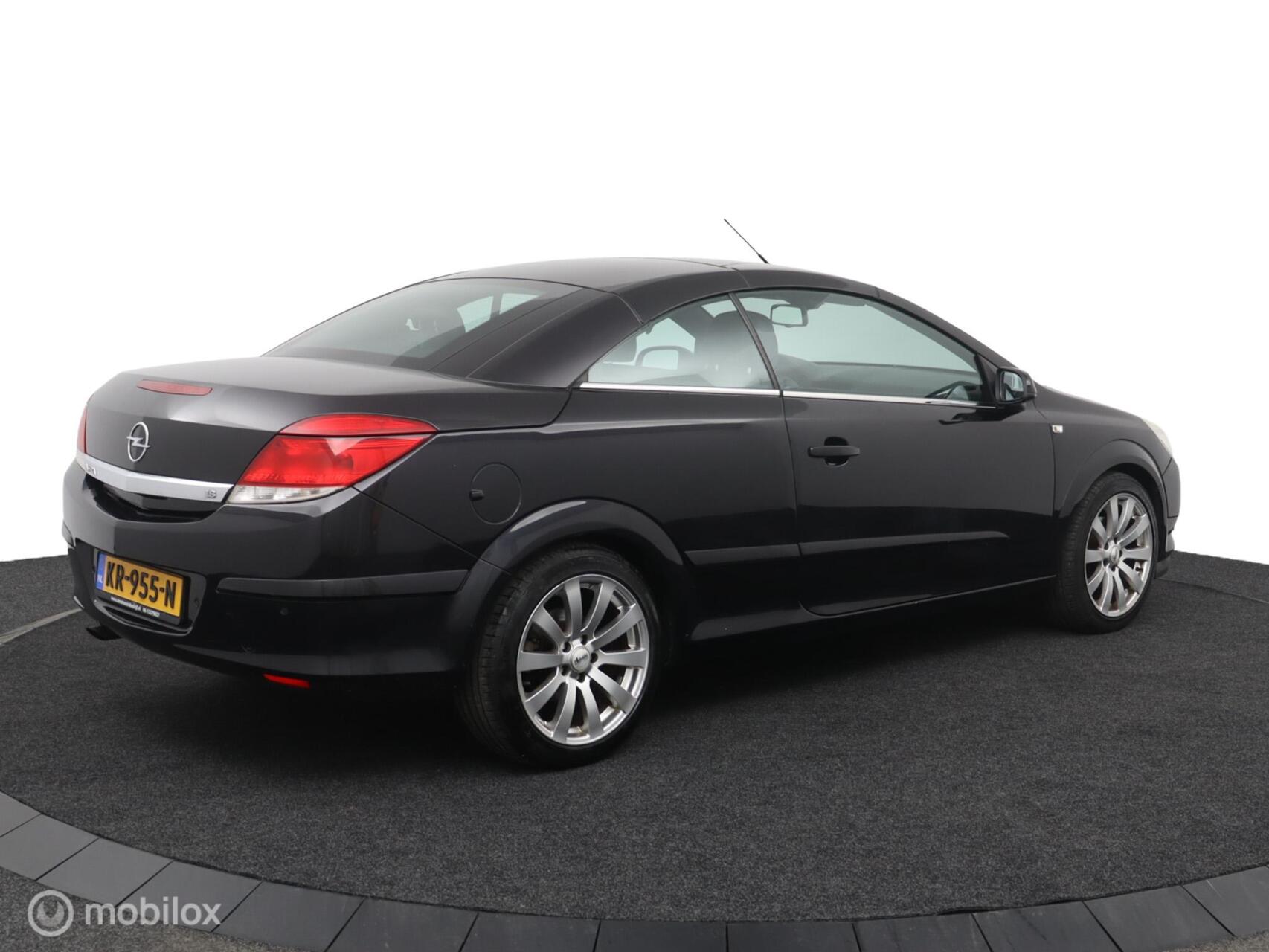 Foto van Opel Astra Twin Top