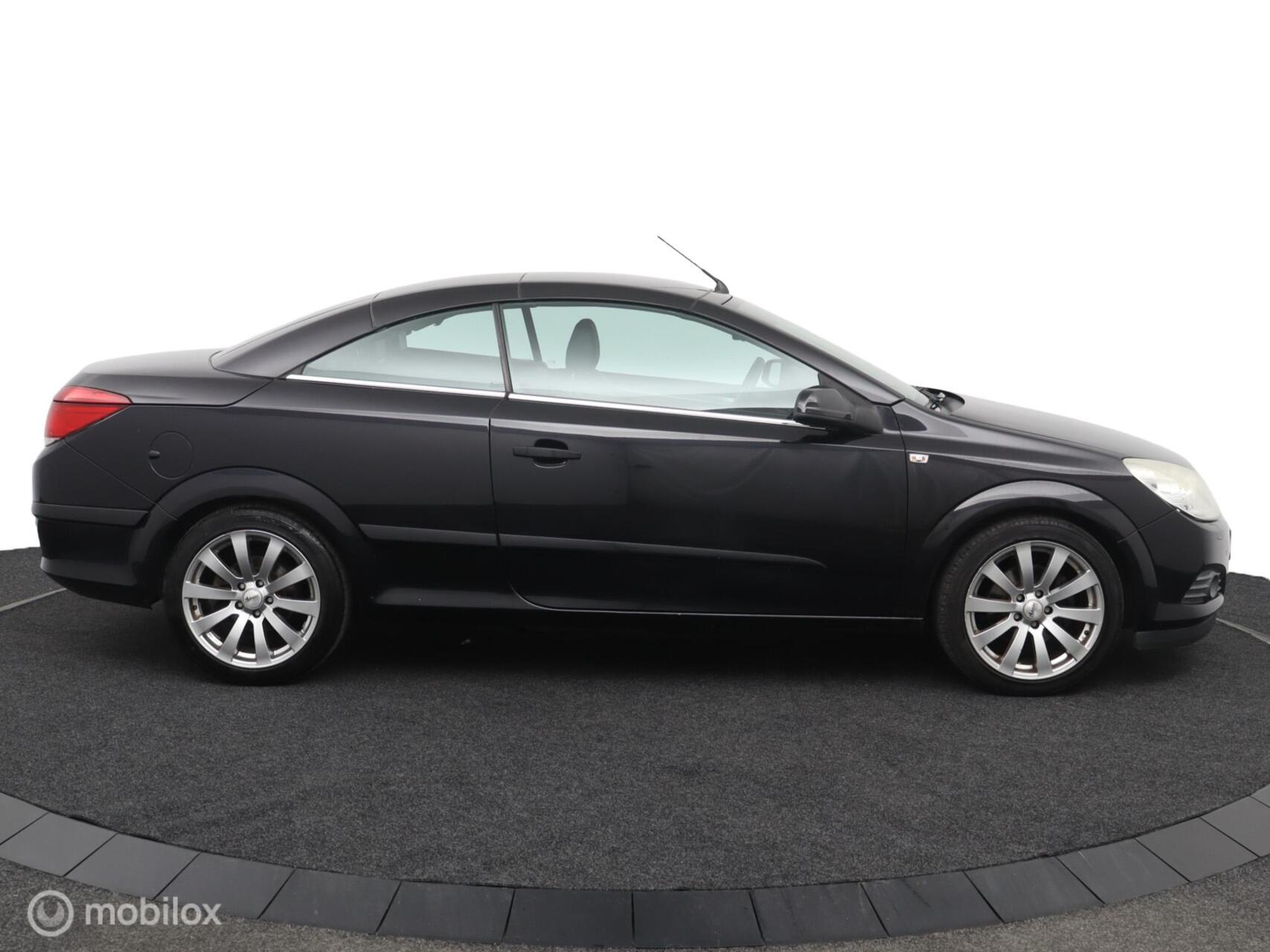 Foto van Opel Astra Twin Top