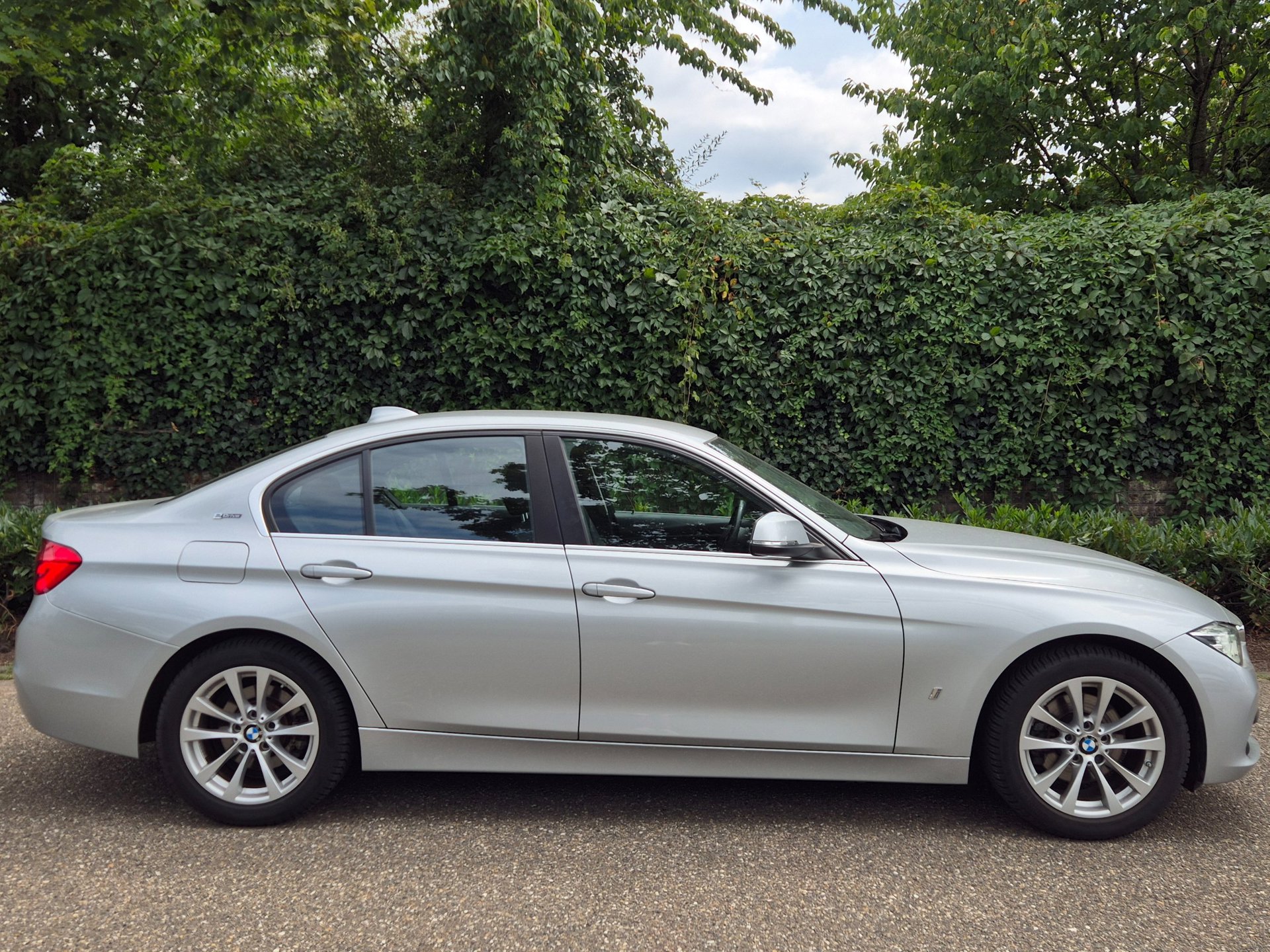 Foto van BMW 330e Iperformance