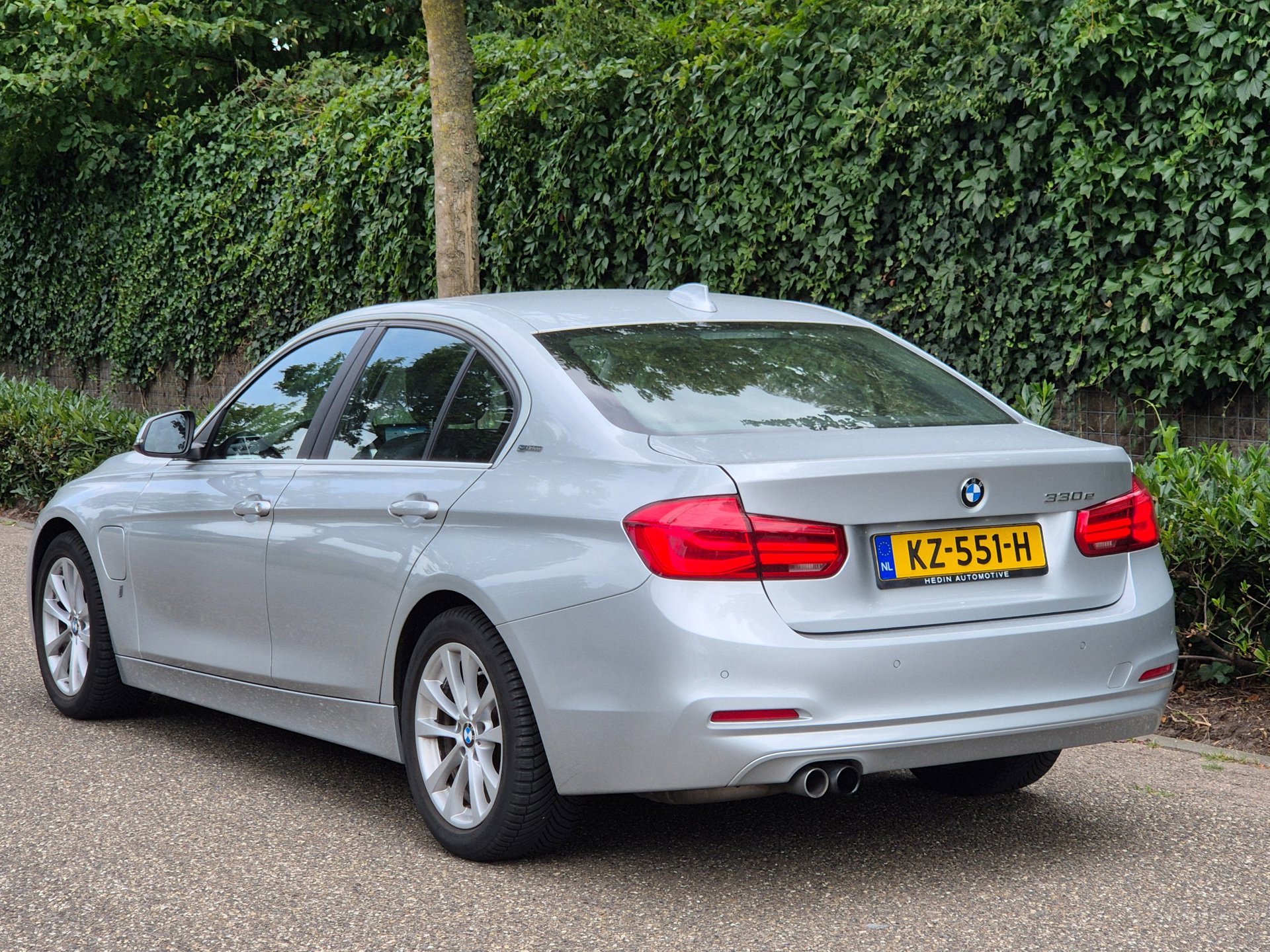 Foto van BMW 330e Iperformance