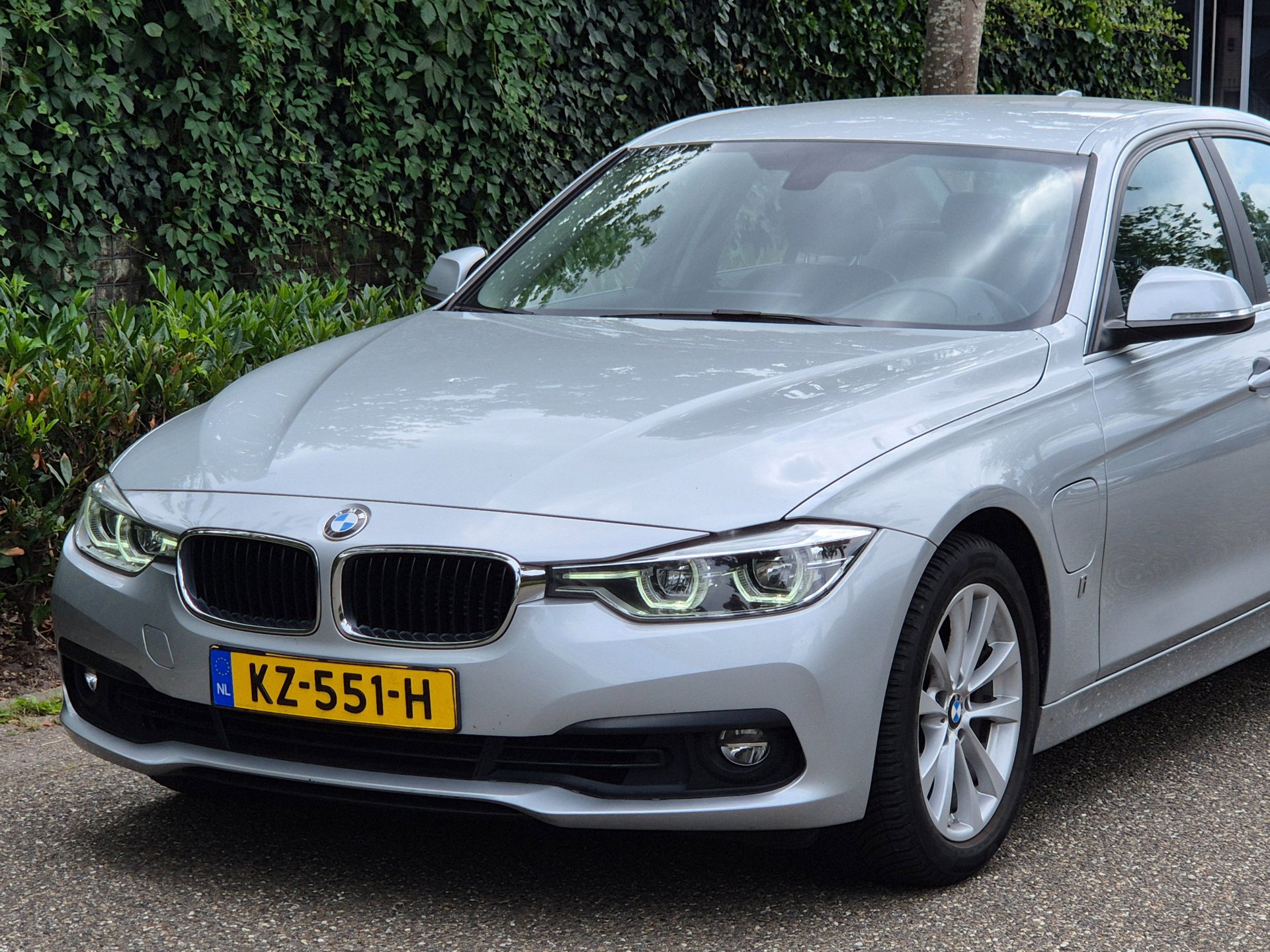 Foto van BMW 330e Iperformance