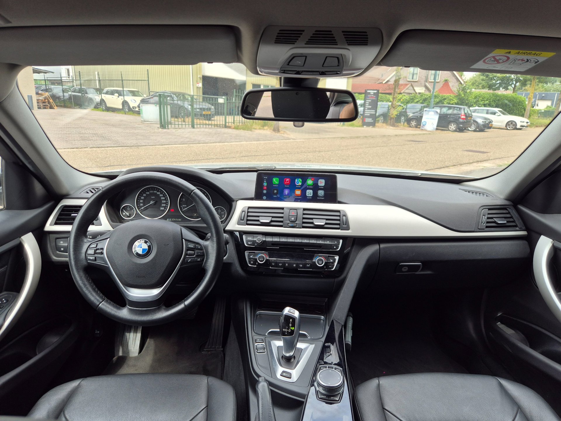Foto van BMW 330e Iperformance
